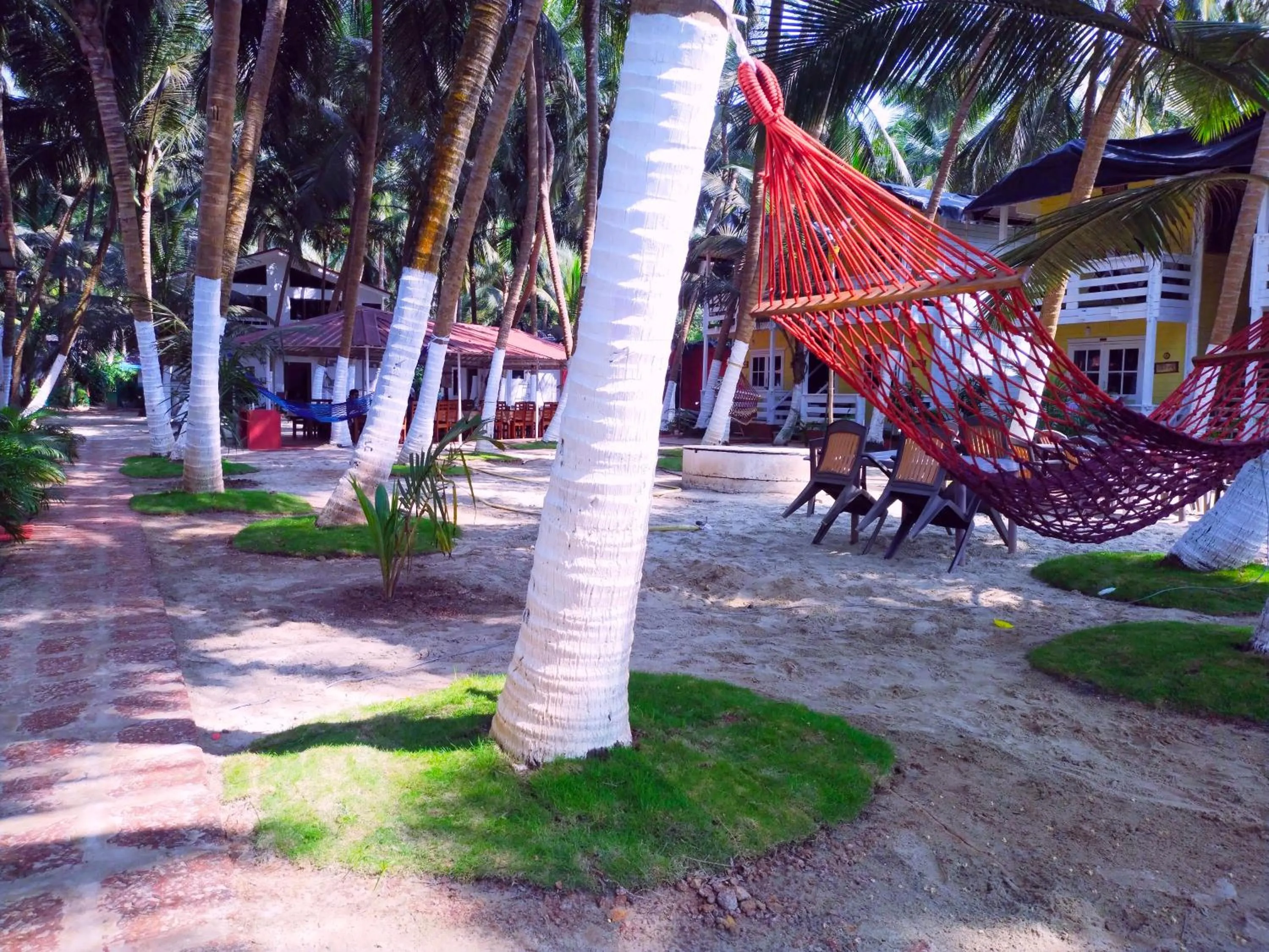 Garden in Samant Beach Resort