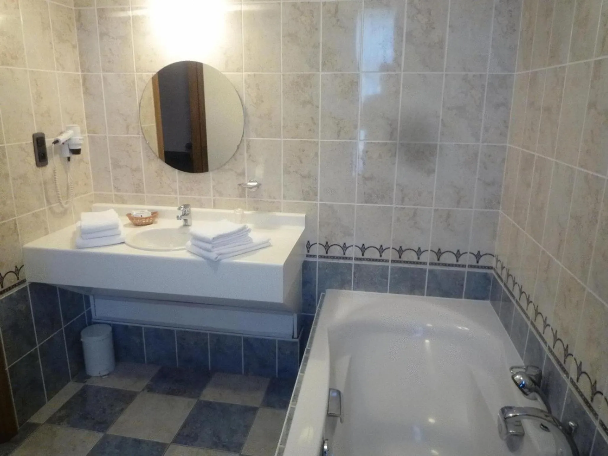 Bathroom in Le Château de Rendeux