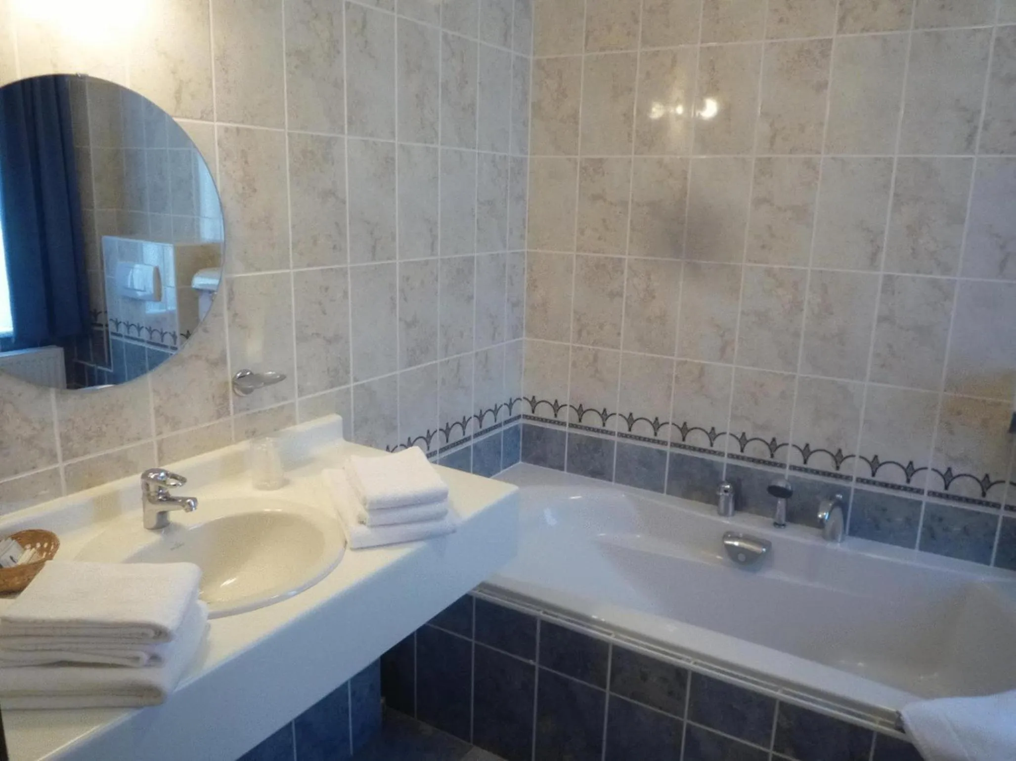 Bathroom in Le Château de Rendeux