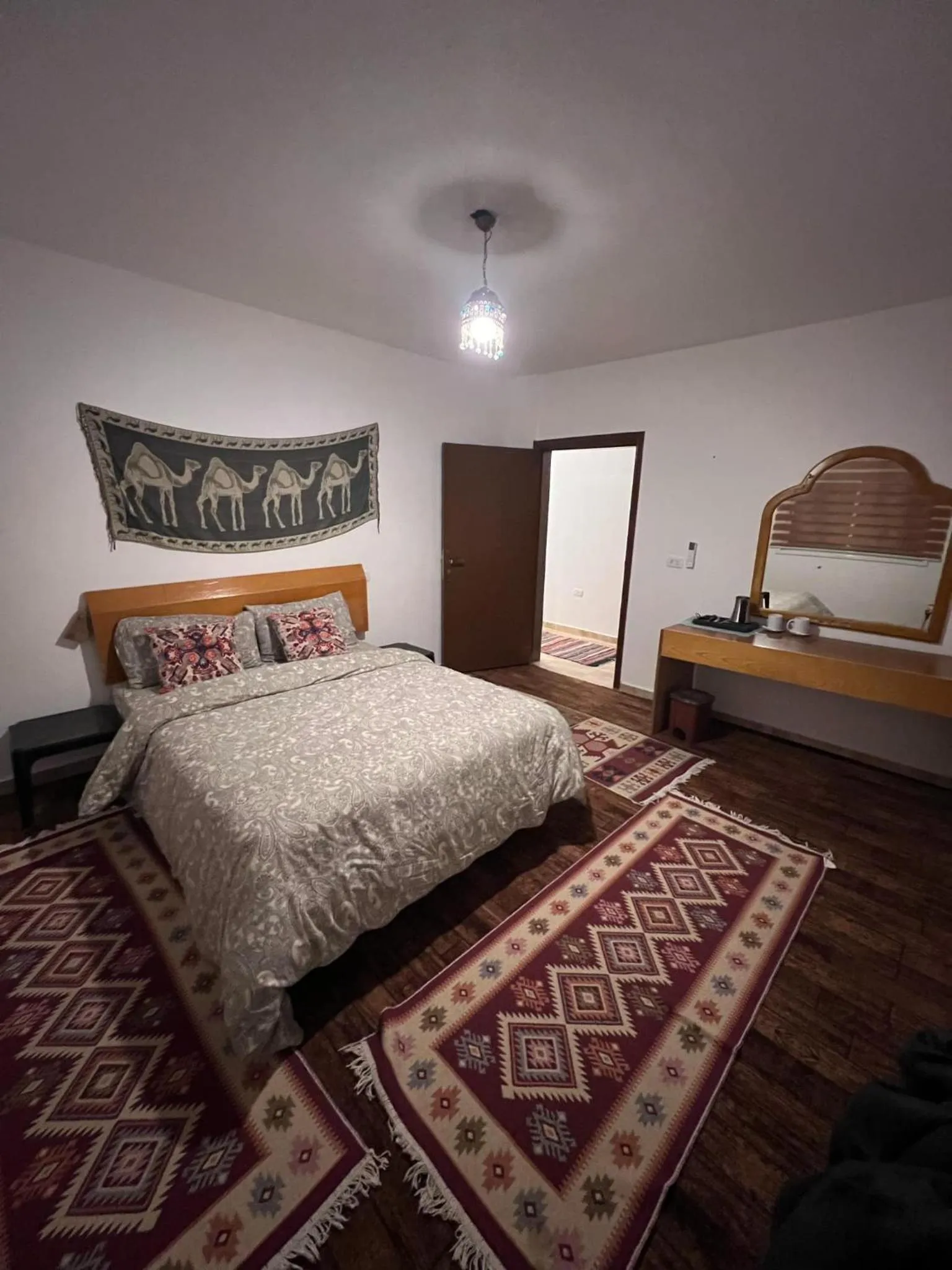 Bed in Happy Bedouin House Petra