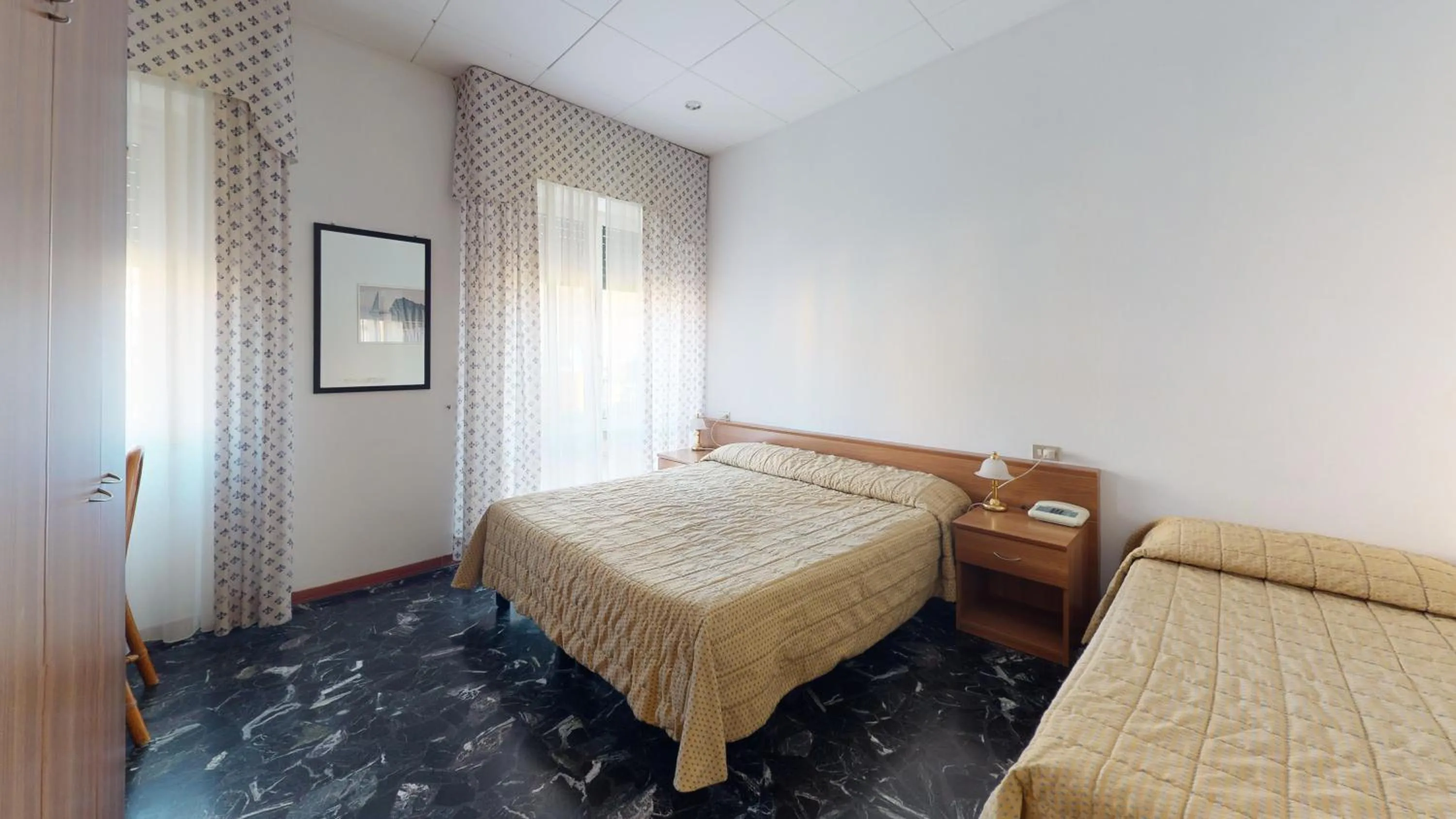 Photo of the whole room, Bed in Hotel Zunino