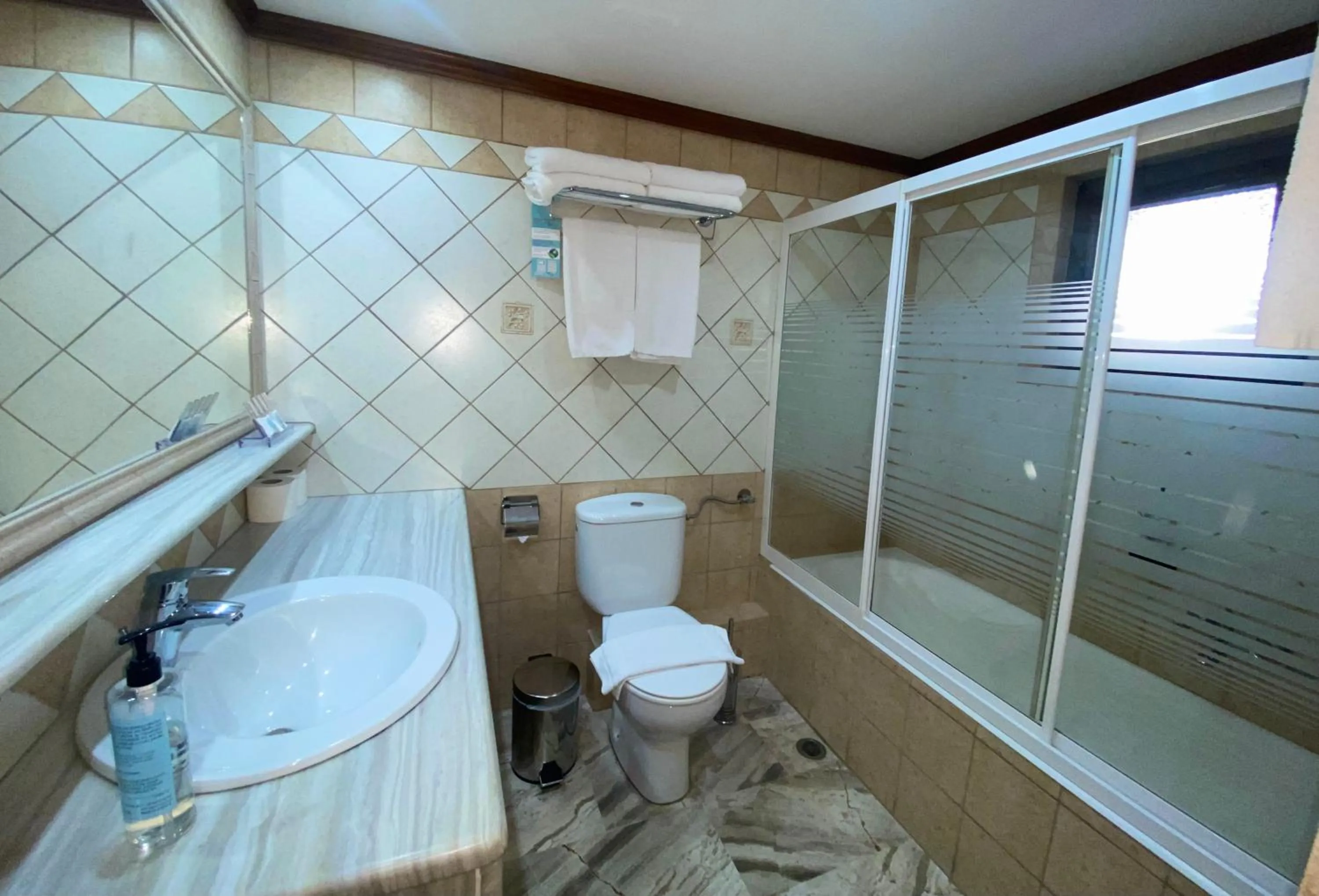 Toilet in Marianna's Home Accommodation