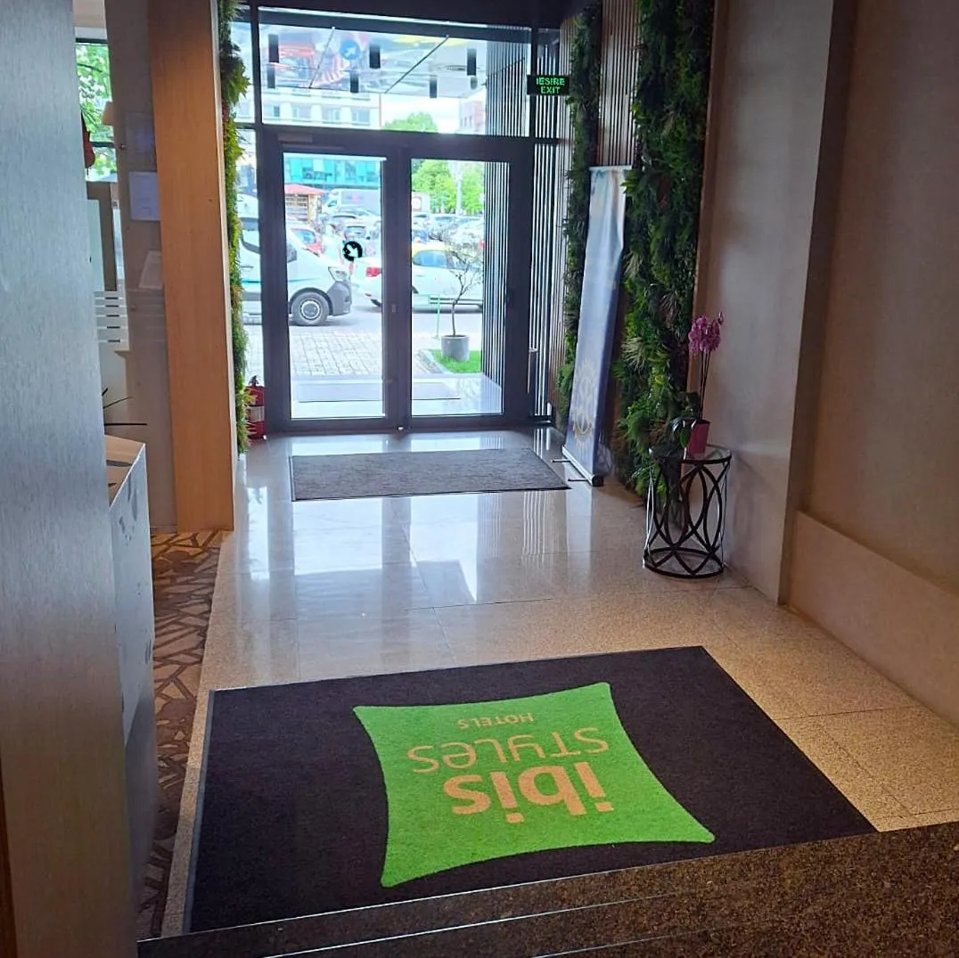 Lobby or reception in ibis Styles Pitesti Arges