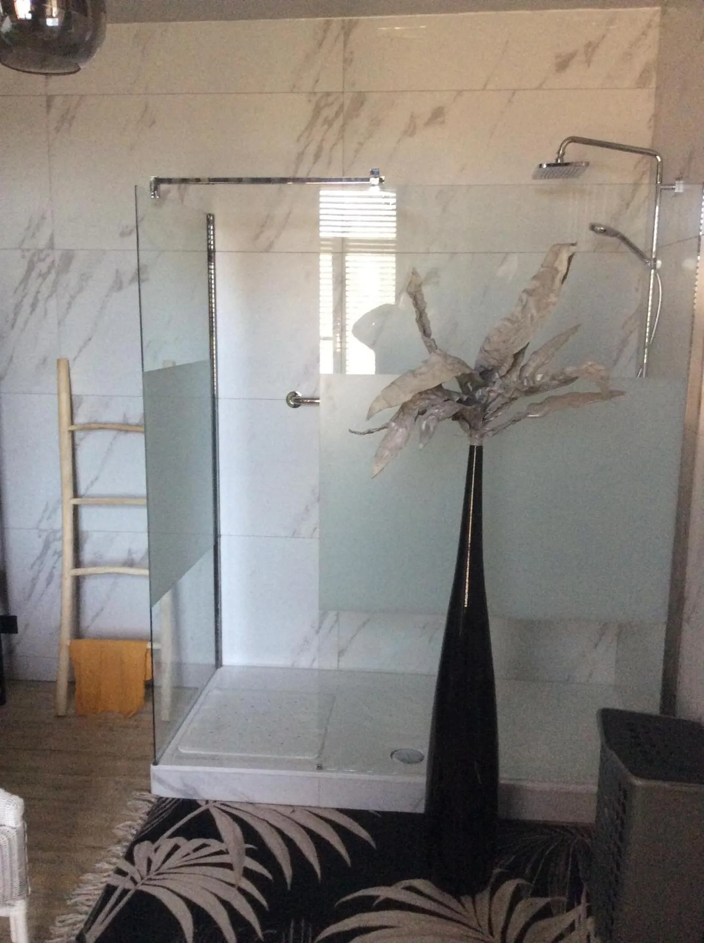 Bathroom in Beaux Temps b&b