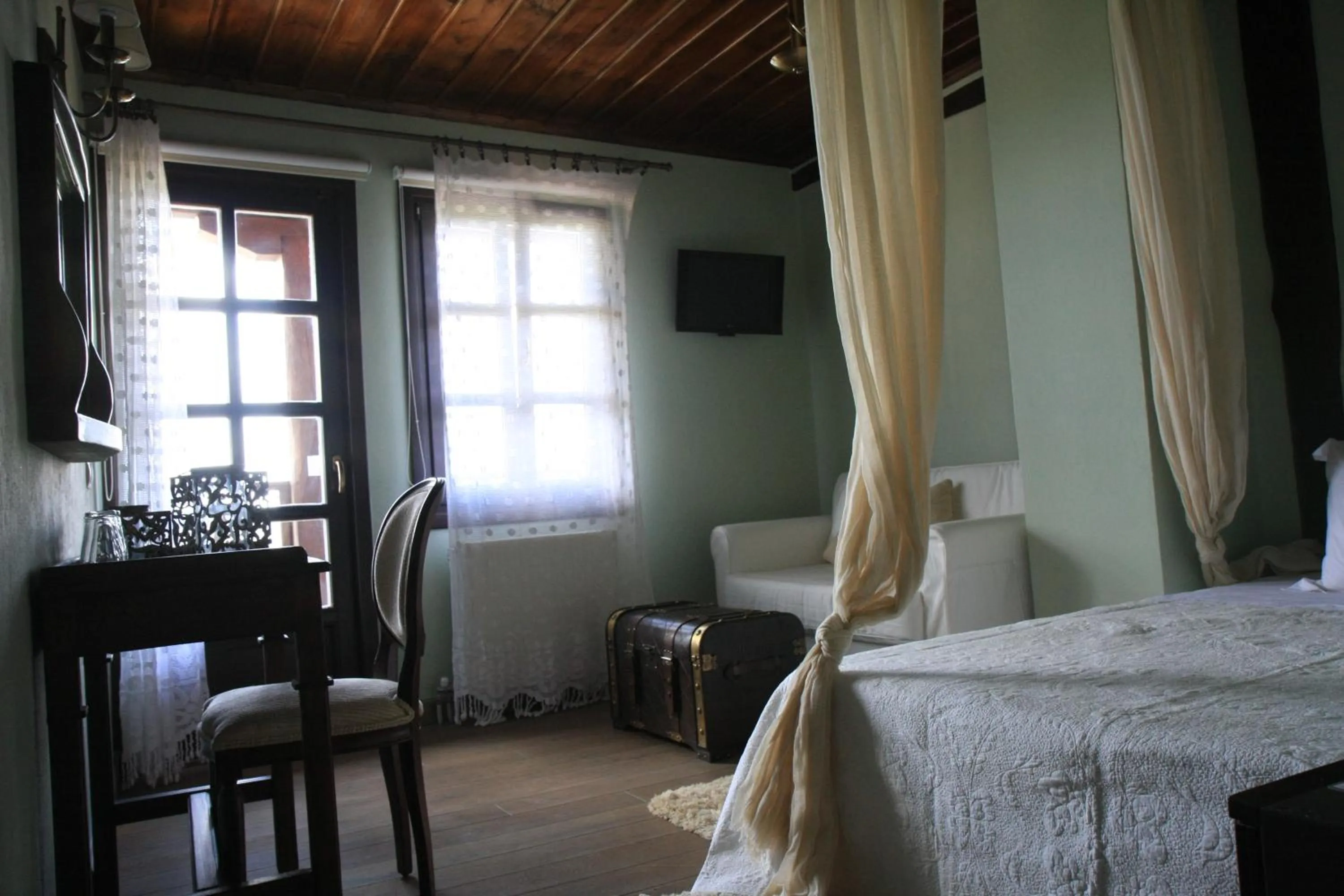 Bedroom, Bed in Varosi 4 Seasons