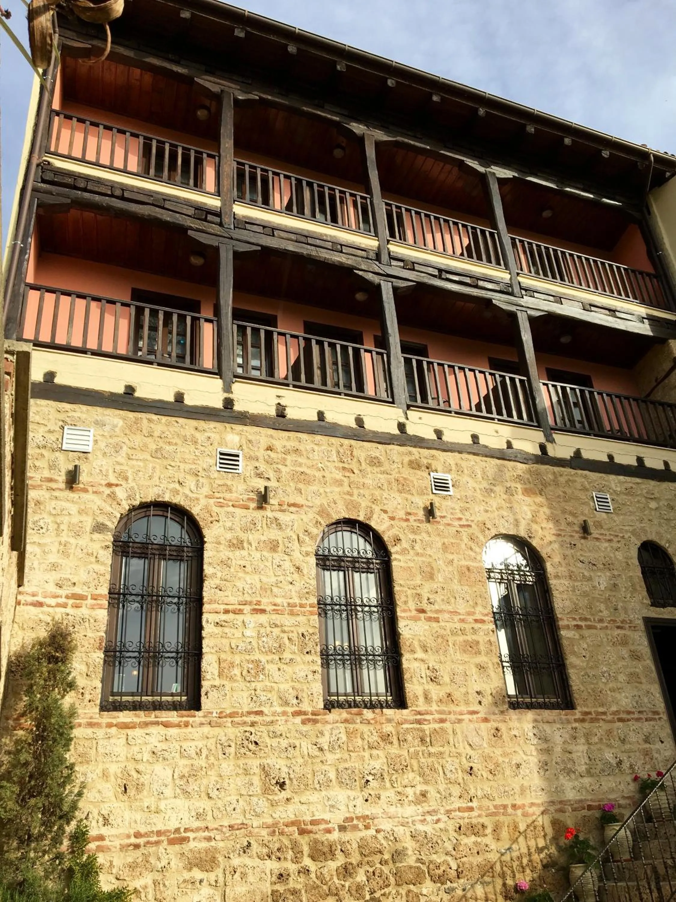 Property building in Varosi 4 Seasons