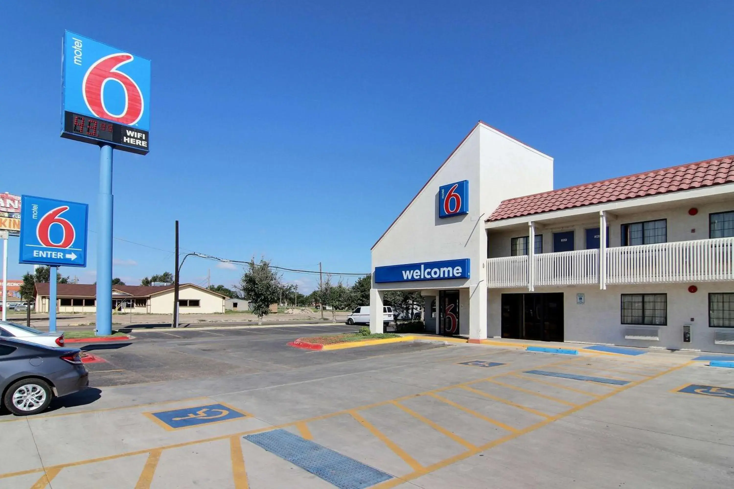Property building in Motel 6-Amarillo, TX - Airport Property building in Motel 6-Amarillo, TX - Airport