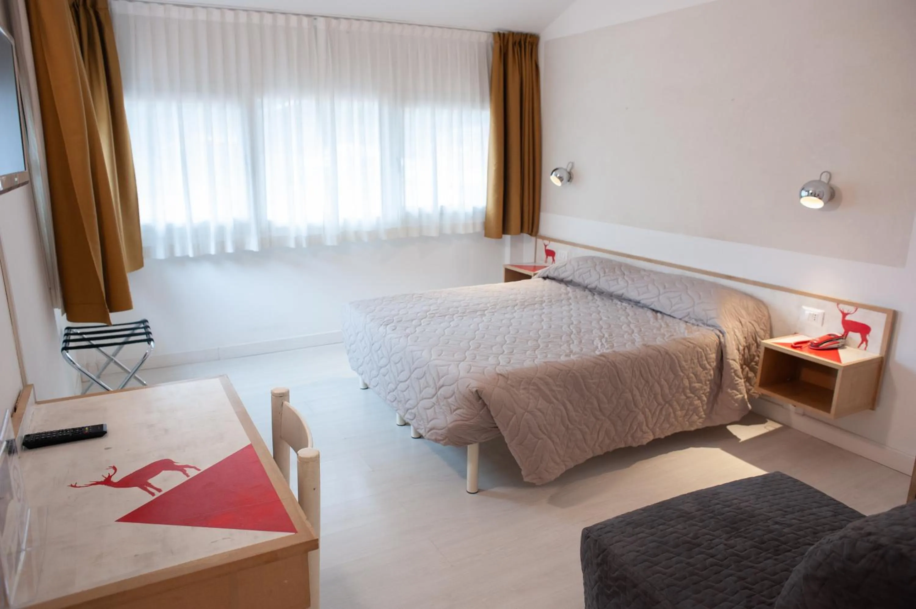 Bedroom, Bed in Hotel Giardino