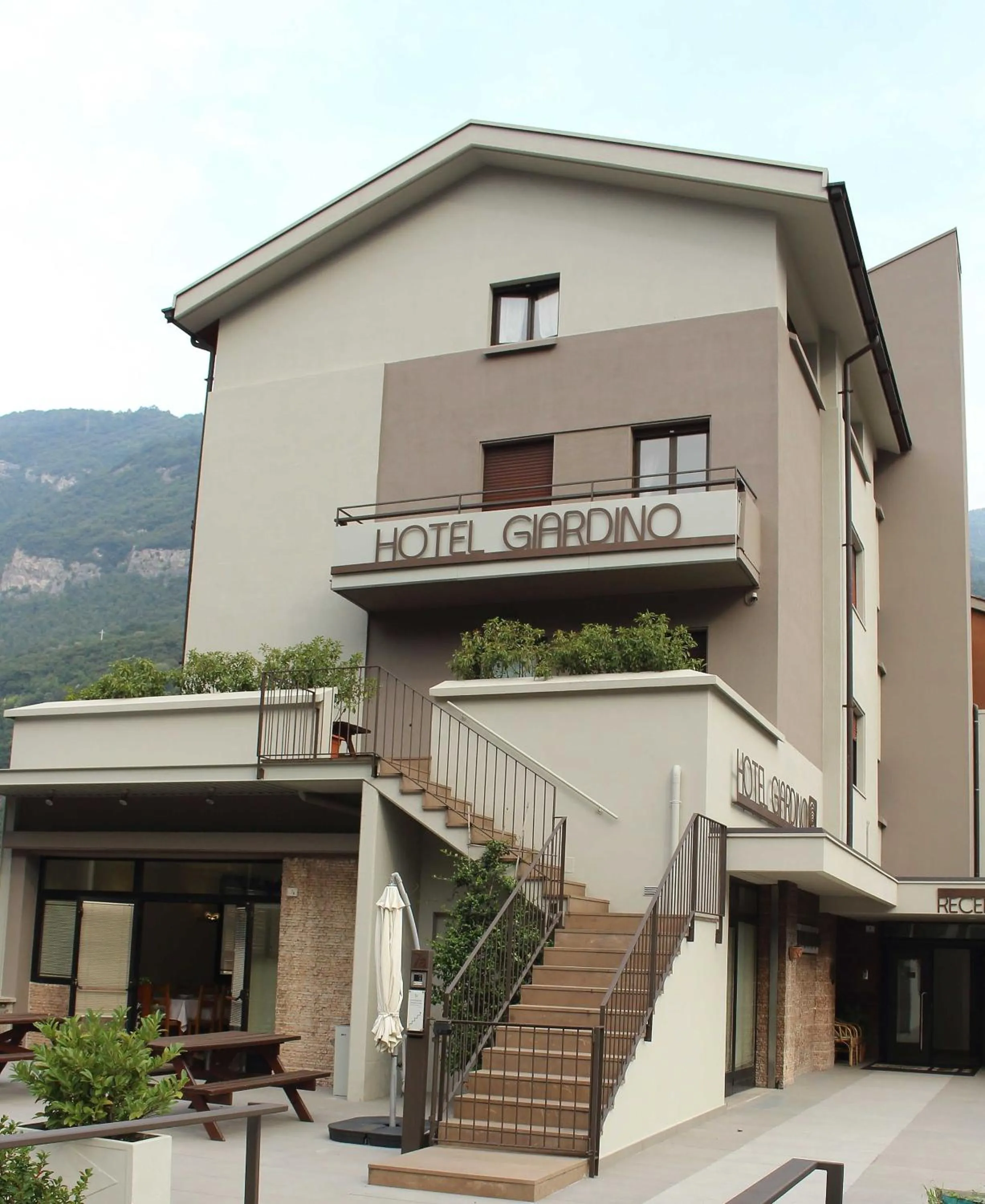Property building in Hotel Giardino