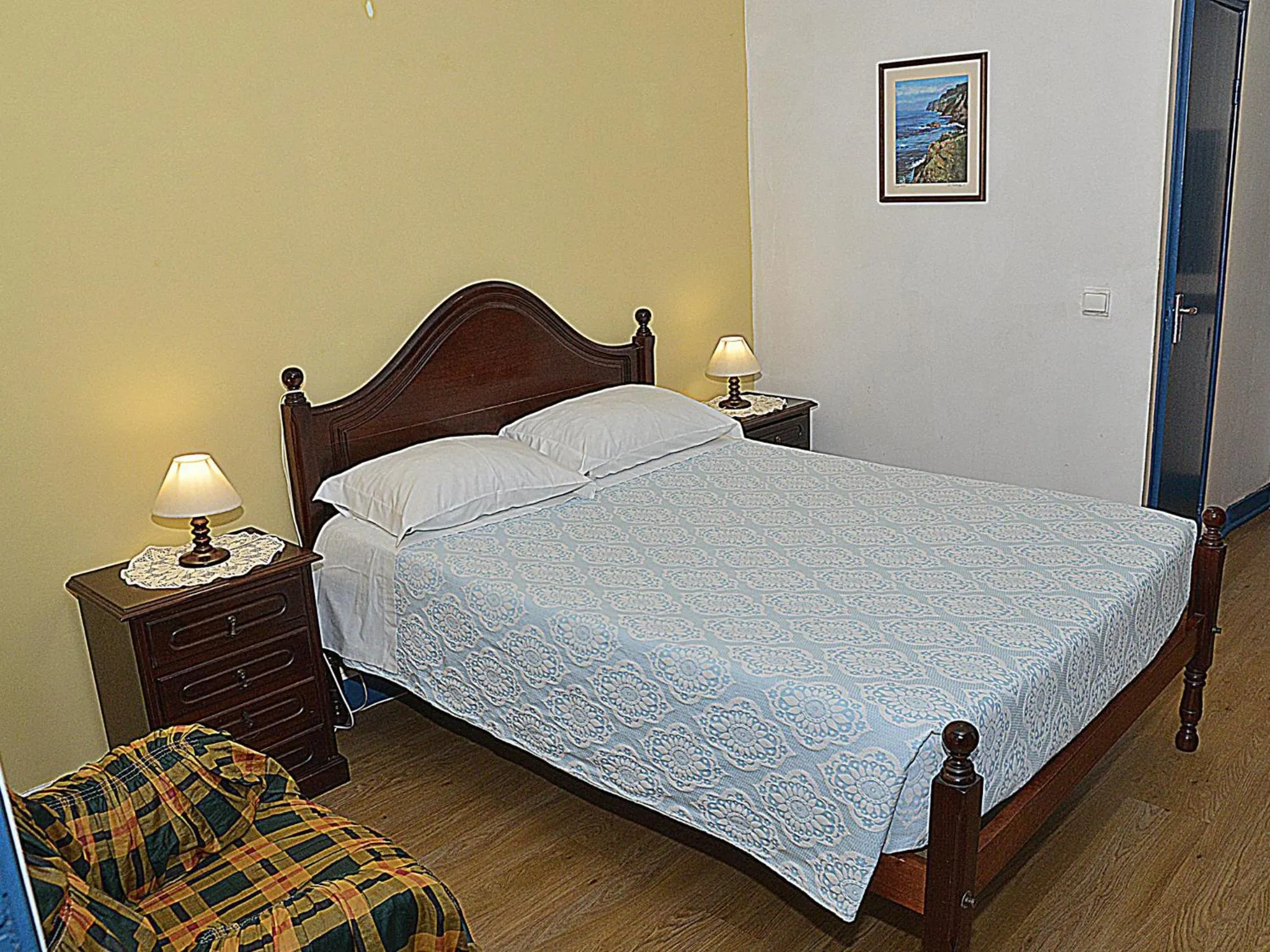 Photo of the whole room in Pensao Astoria