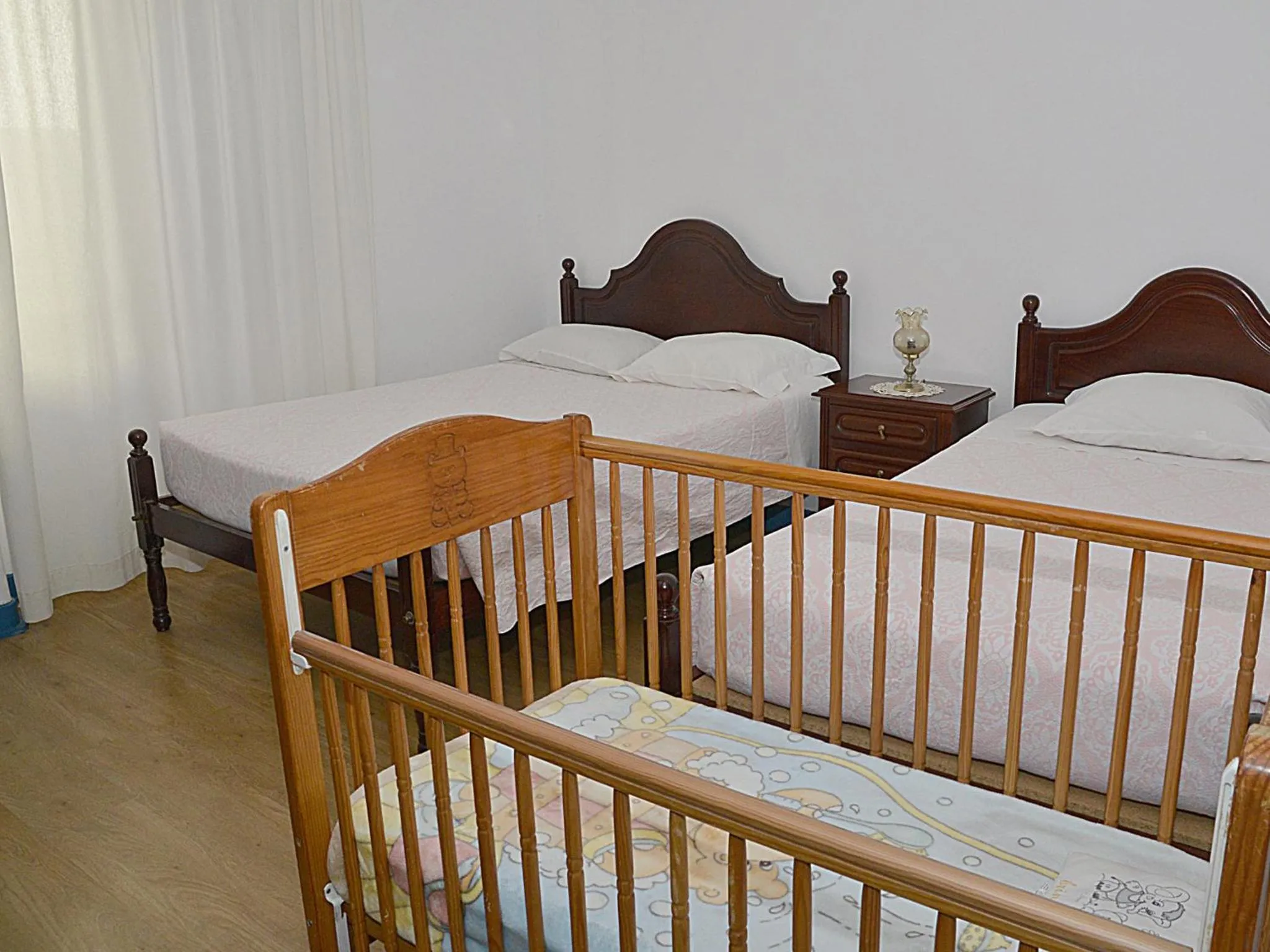 Photo of the whole room in Pensao Astoria