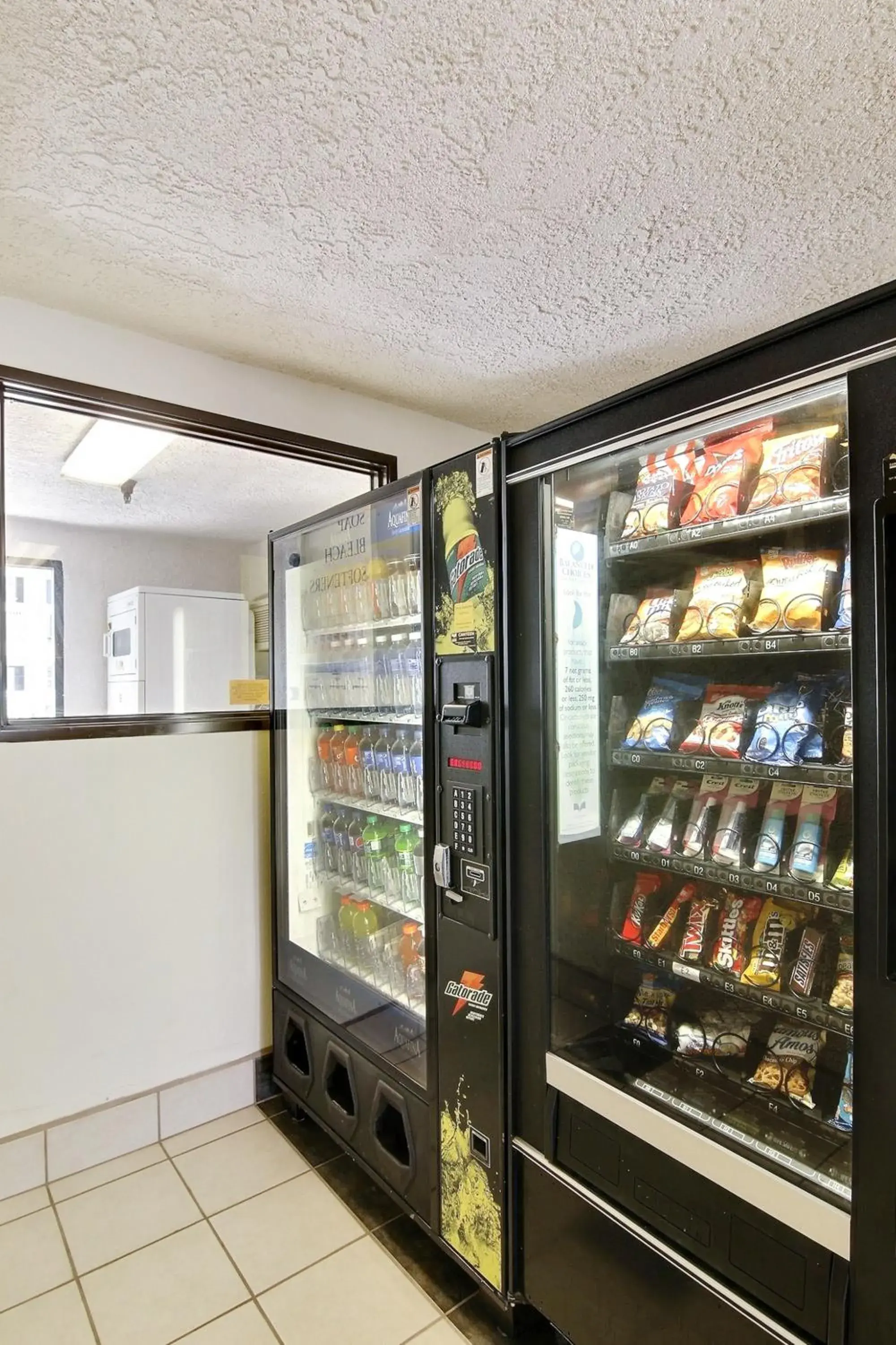 Food in Motel 6-Thousand Oaks, CA Food in Motel 6-Thousand Oaks, CA