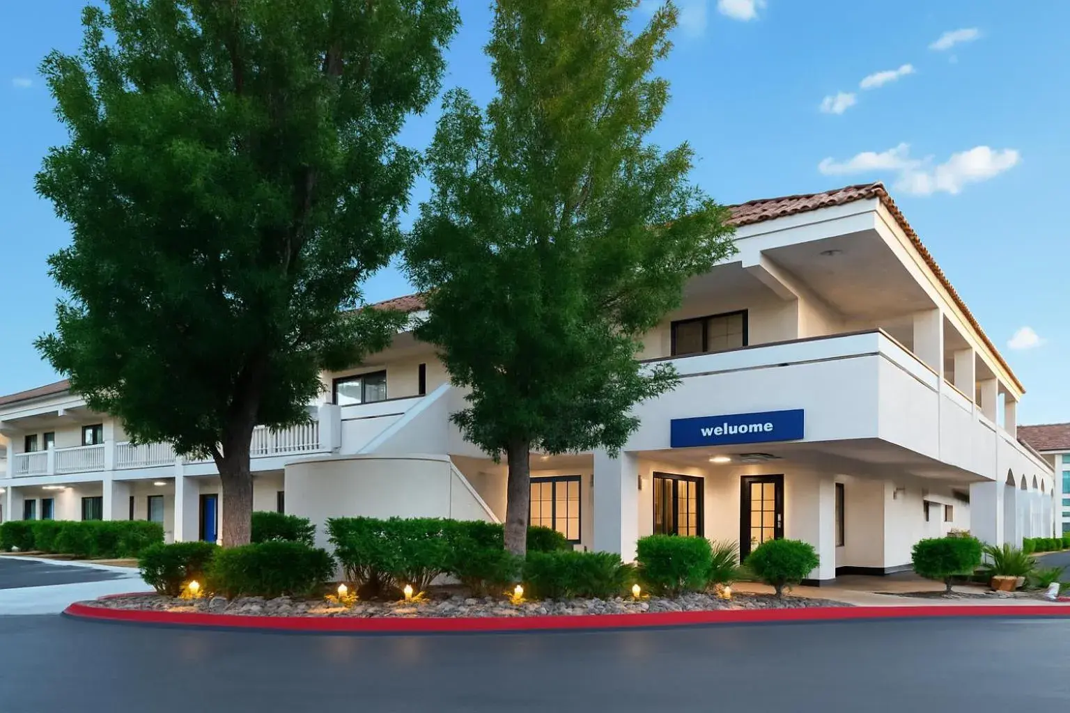 Property building in Motel 6-Thousand Oaks, CA Property building in Motel 6-Thousand Oaks, CA