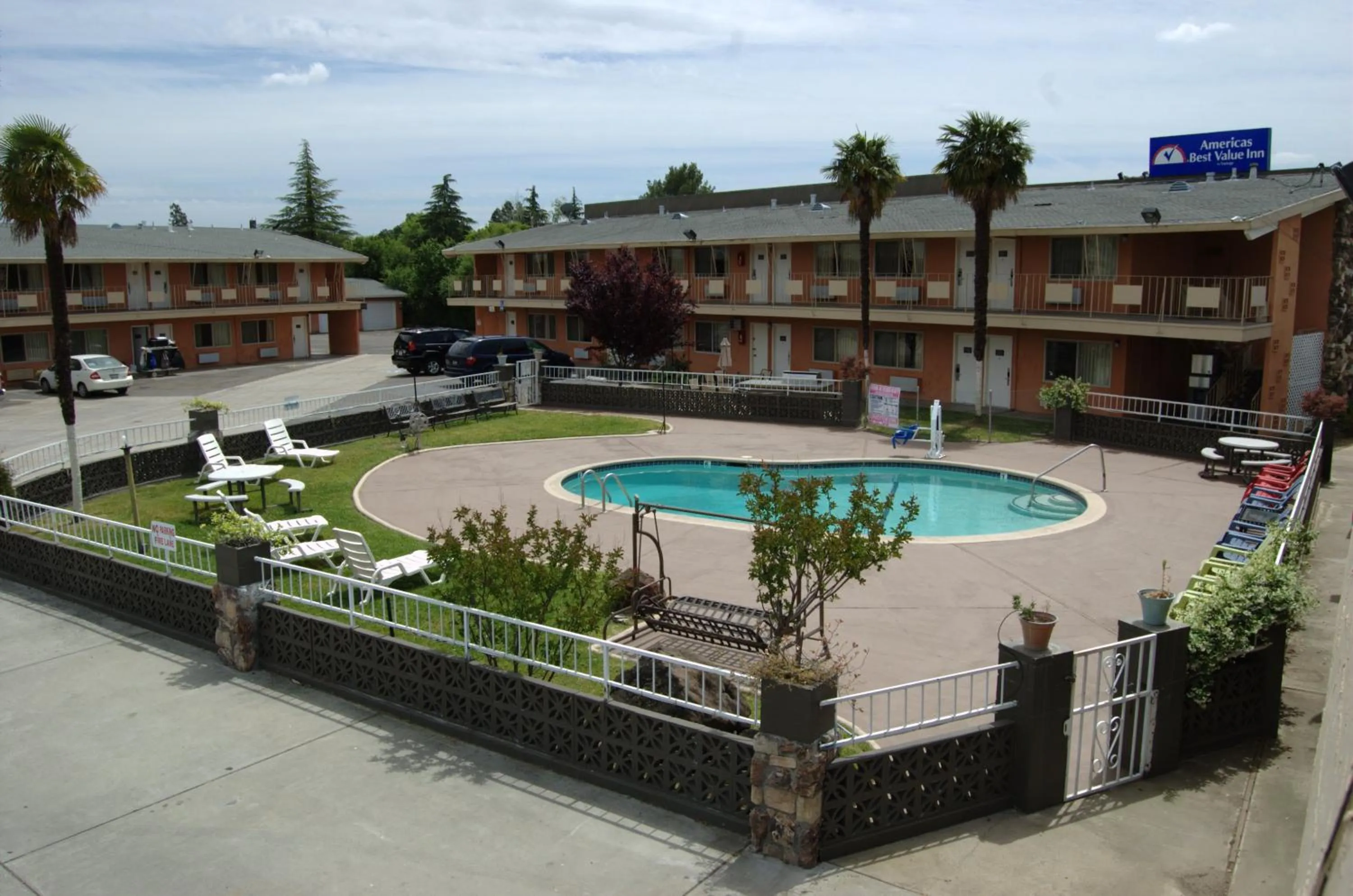 Pool View in Americas Best Value Inn Red Bluff