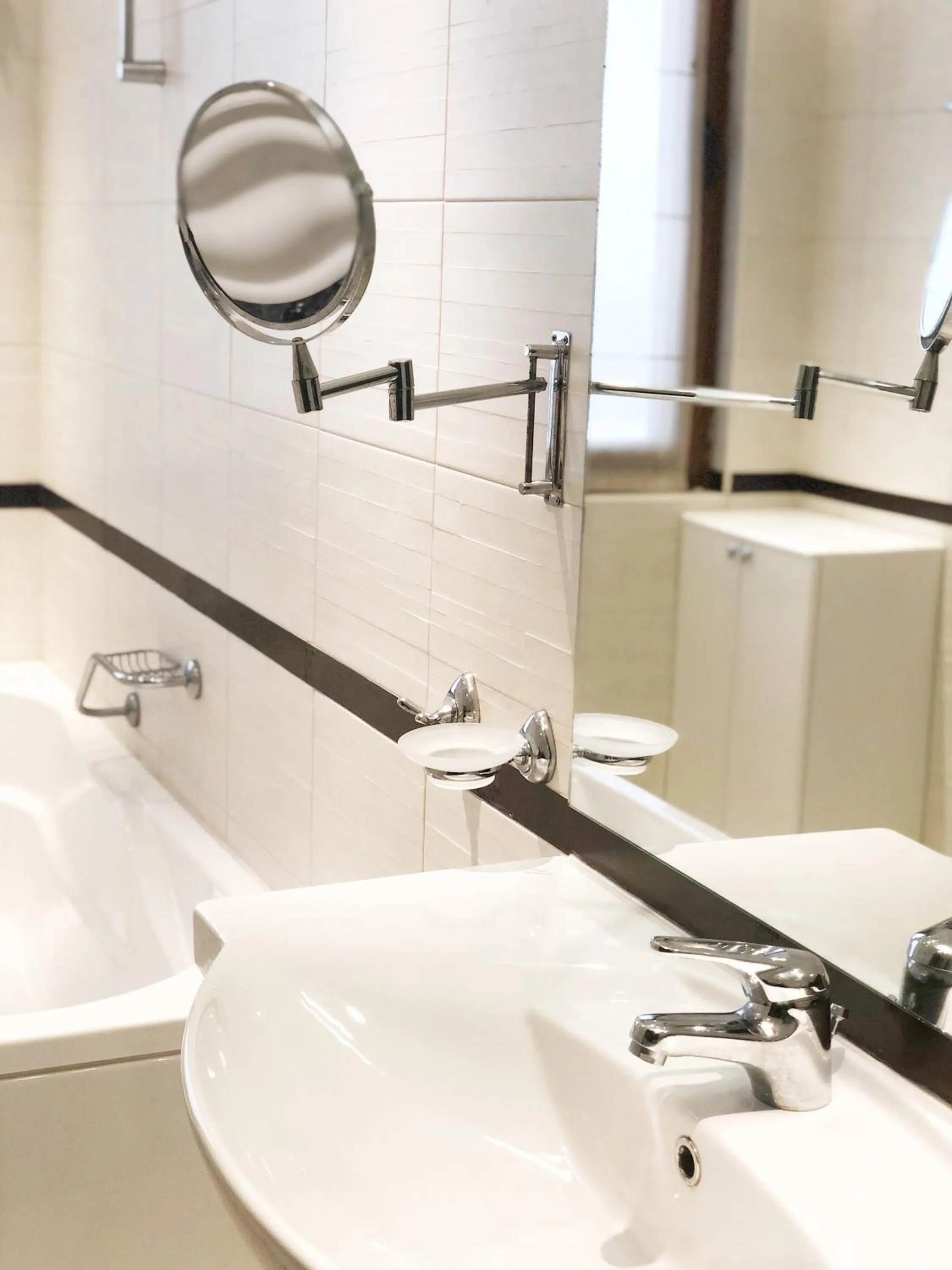 Toilet in Bellevue Residence Apartments