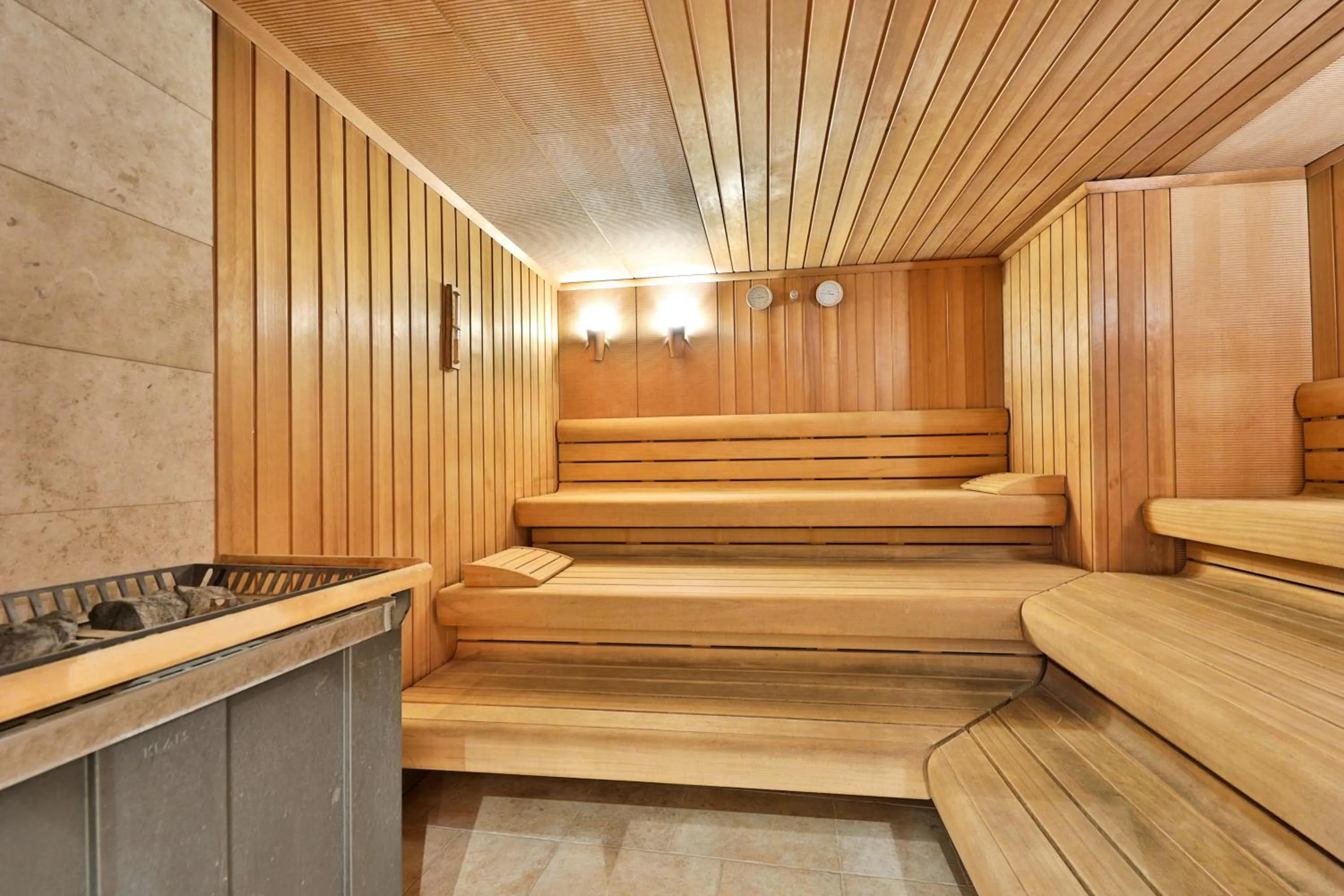 Sauna in Bellevue Residence Apartments