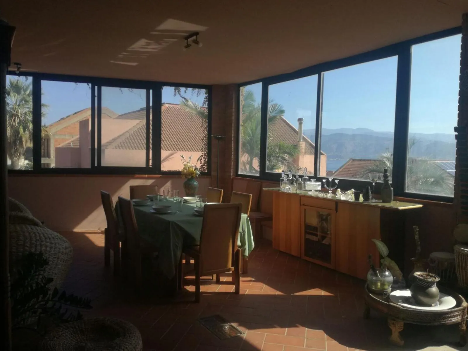 Communal lounge/ TV room in Villa Grande