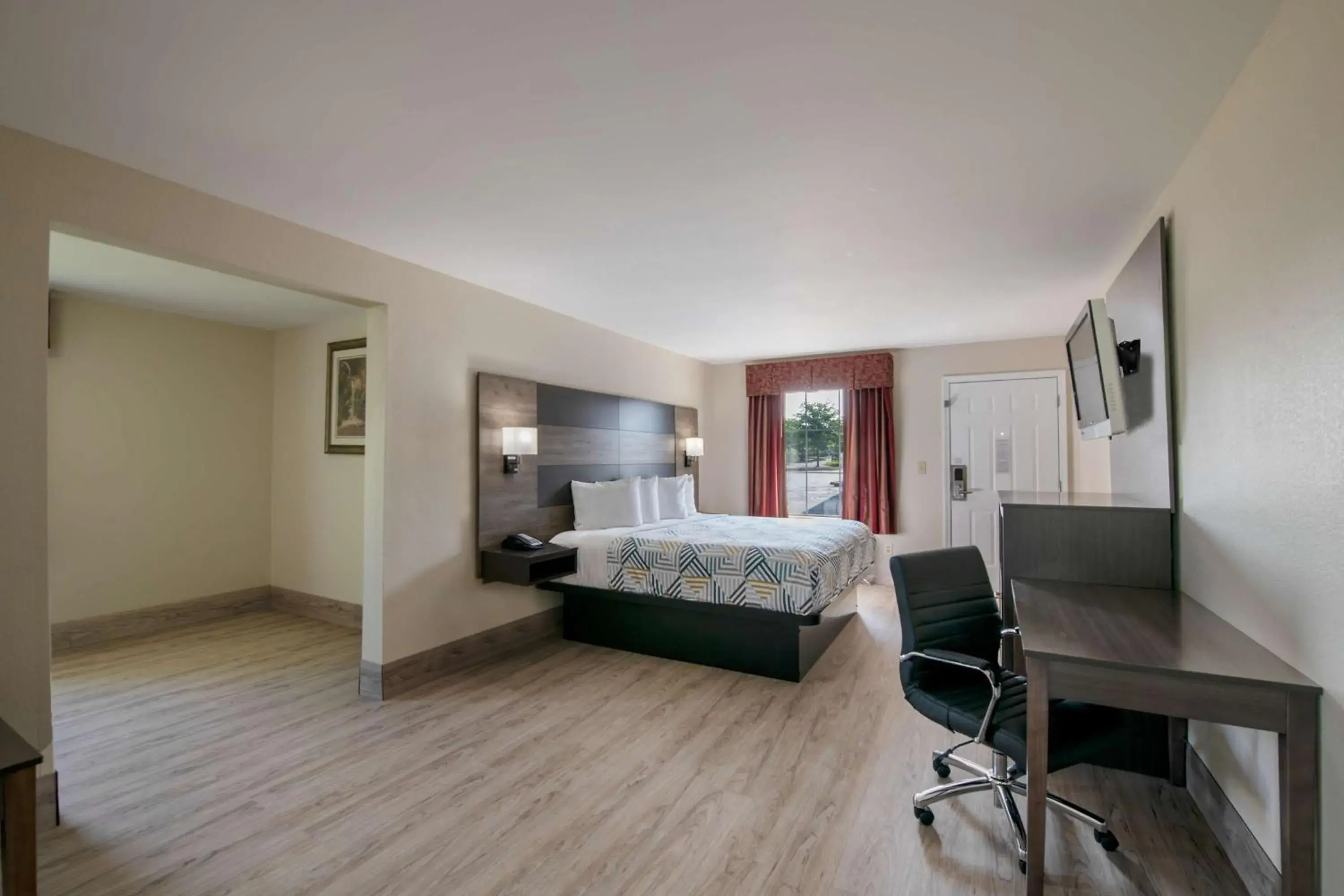 Bedroom, Bed in Motel 6 Macon, GA I 475 Bedroom, Bed in Motel 6 Macon, GA I 475