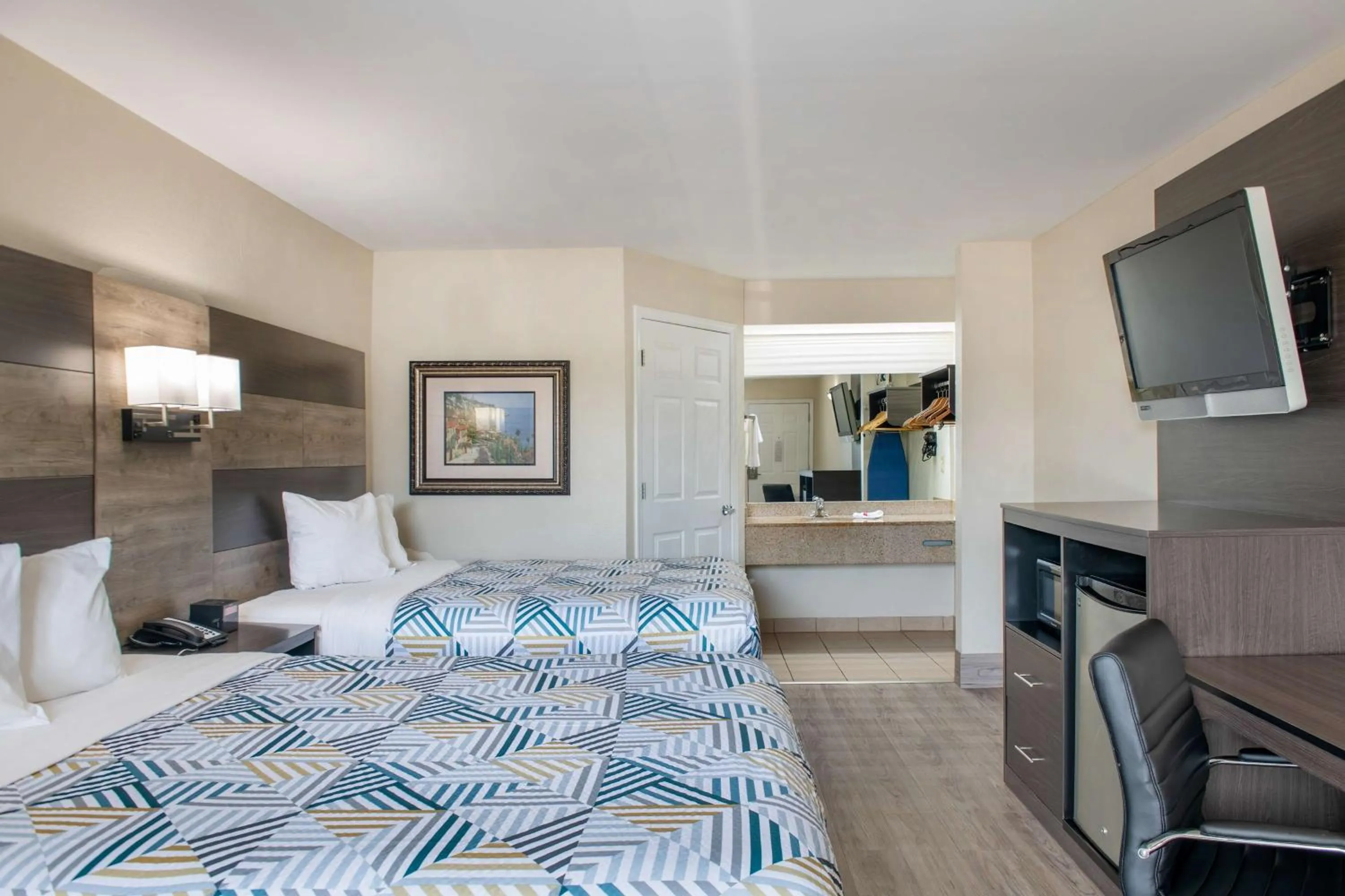 Bedroom, Bed in Motel 6 Macon, GA I 475