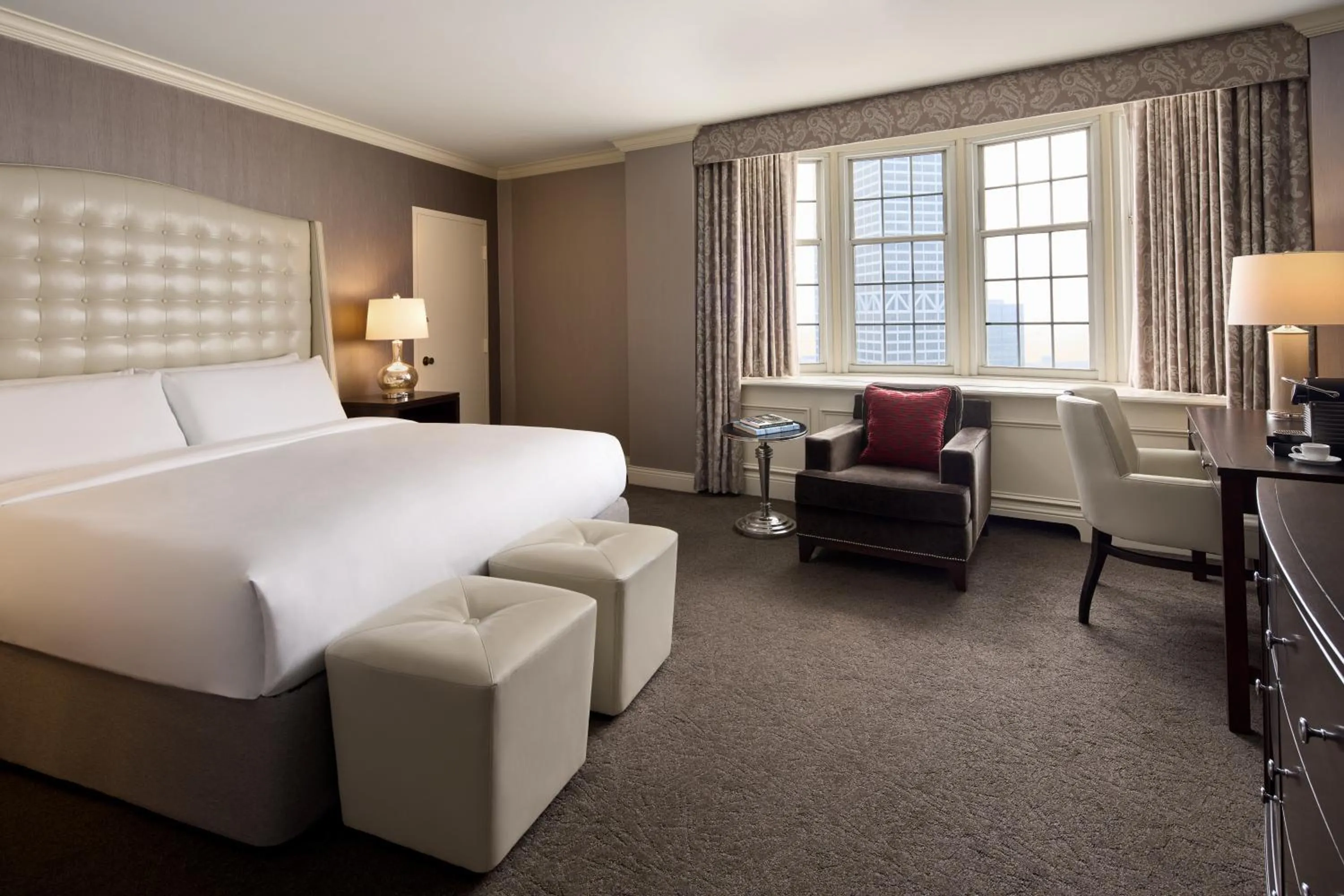 Bed in The Pfister Hotel