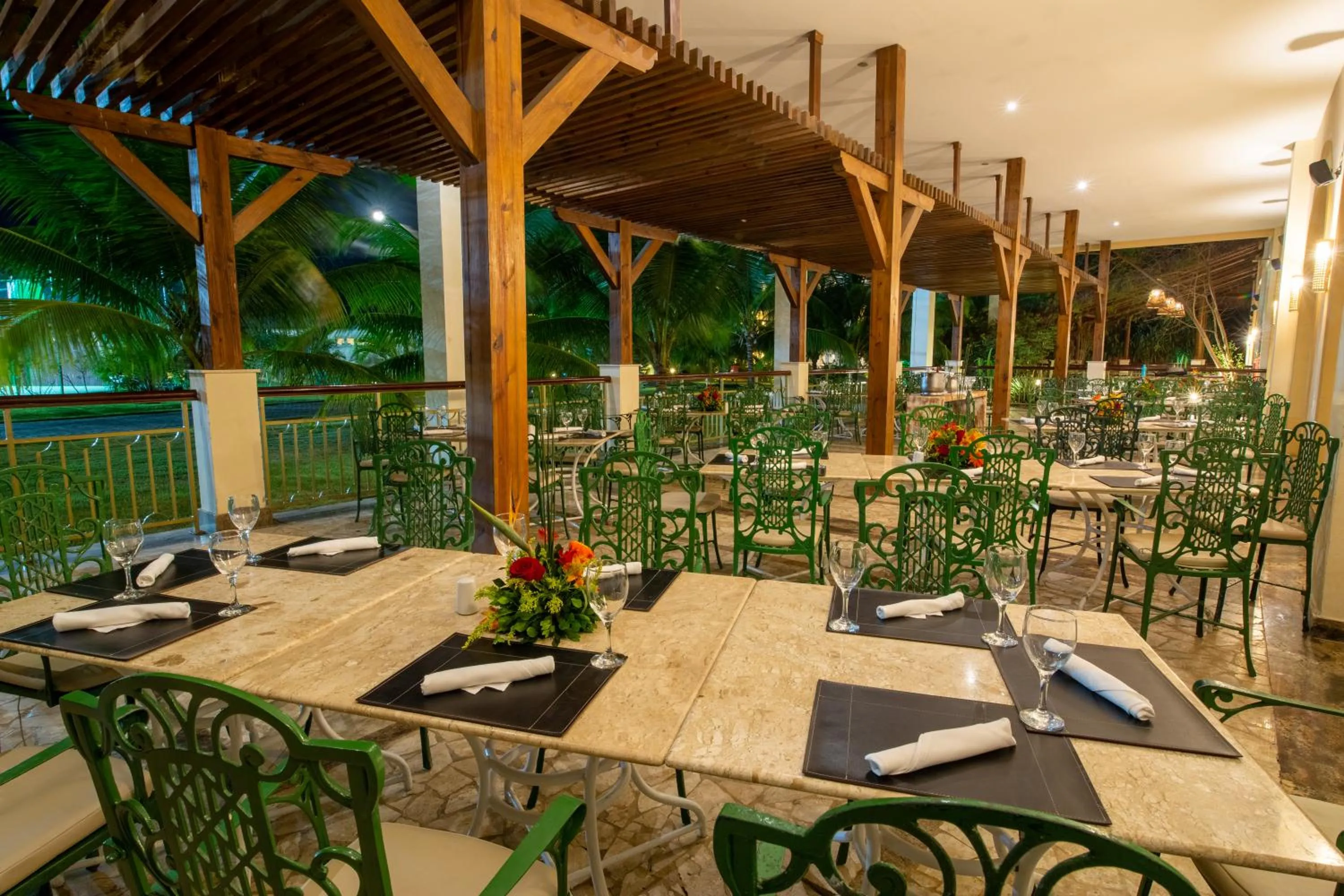 Restaurant/places to eat in Grand Palladium Imbassaí Resort & Spa - All Inclusive