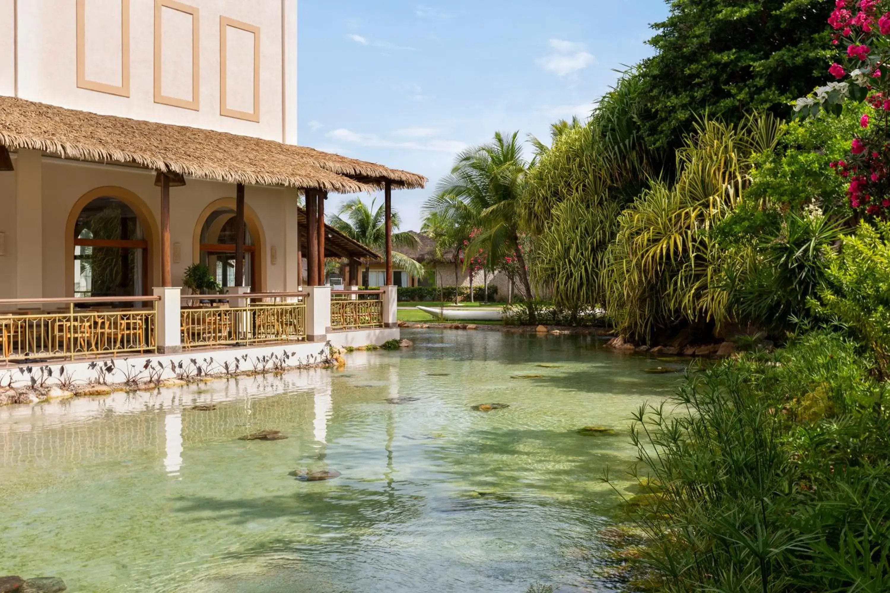 Lake view in Grand Palladium Imbassaí Resort & Spa - All Inclusive Lake view in Grand Palladium Imbassaí Resort & Spa - All Inclusive