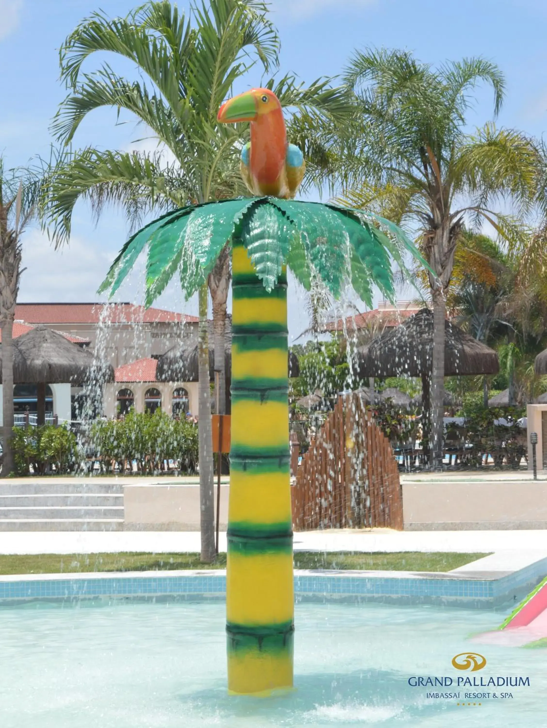 Pool view in Grand Palladium Imbassaí Resort & Spa - All Inclusive Pool view in Grand Palladium Imbassaí Resort & Spa - All Inclusive