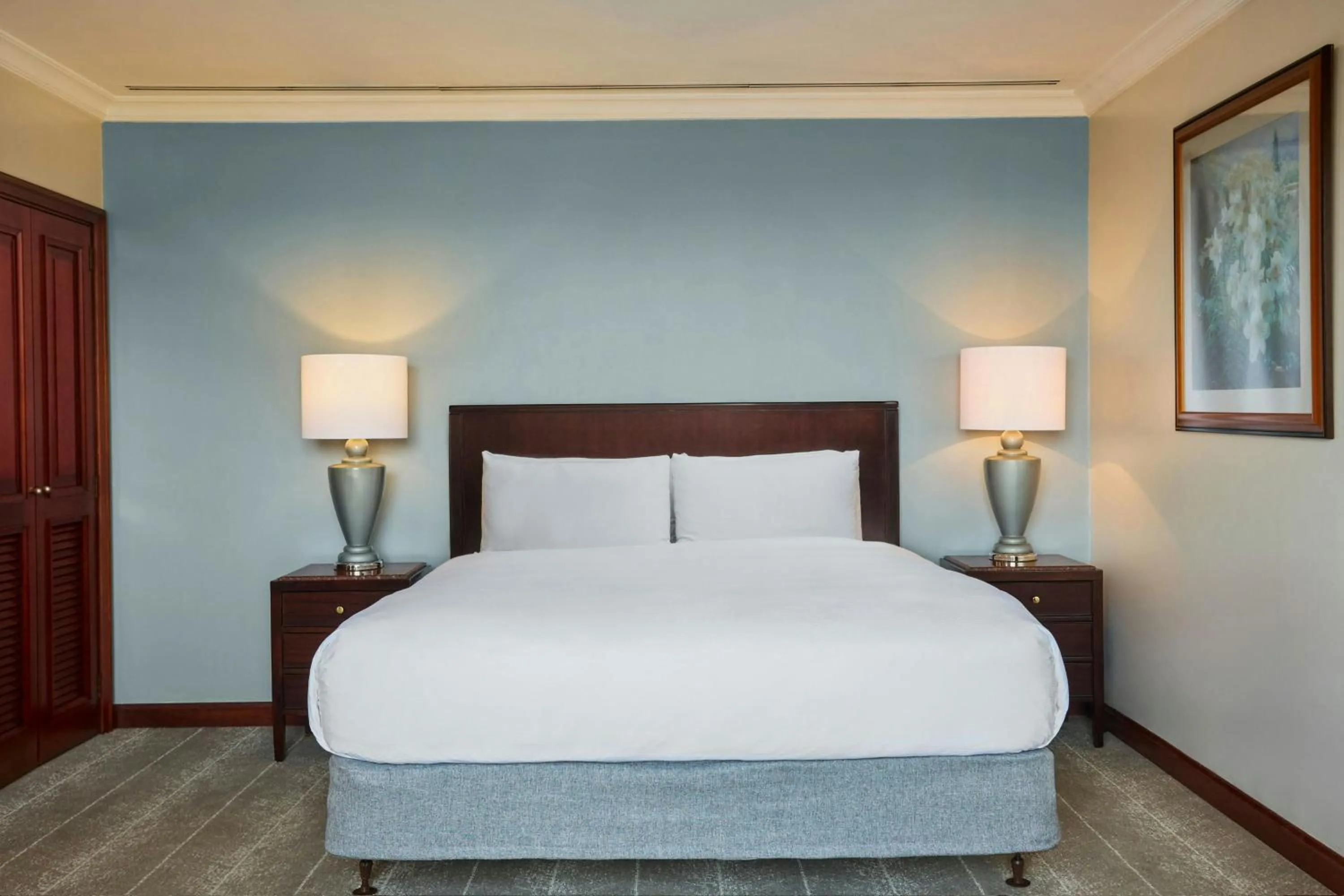 Bedroom, Bed in JW Marriott Caracas