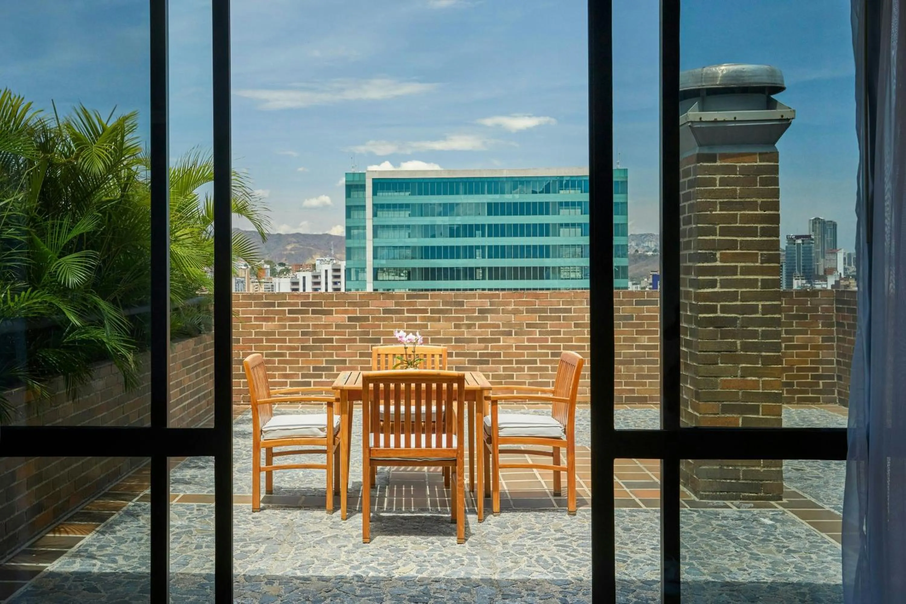Photo of the whole room in JW Marriott Caracas