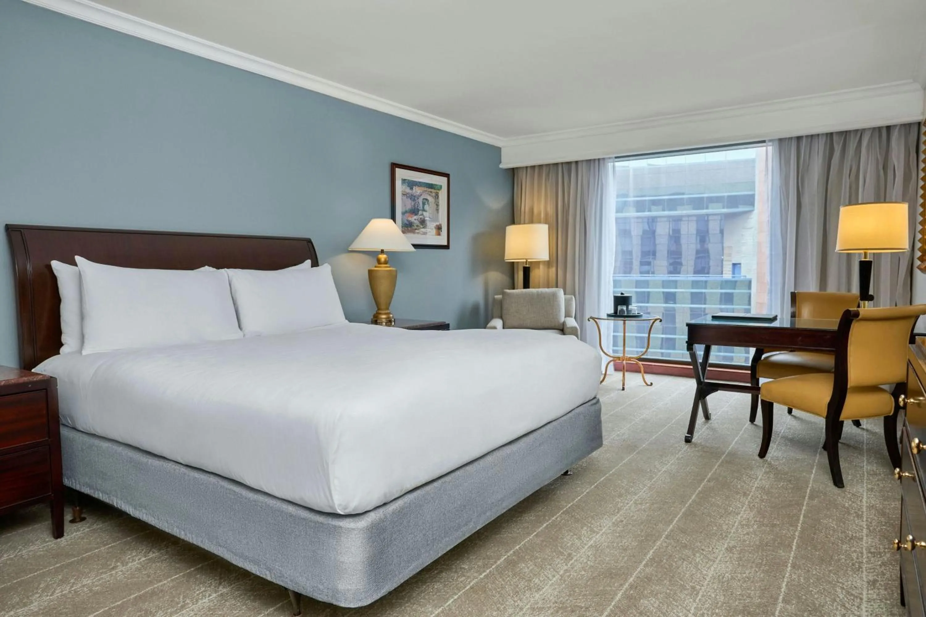 Photo of the whole room, Bed in JW Marriott Caracas