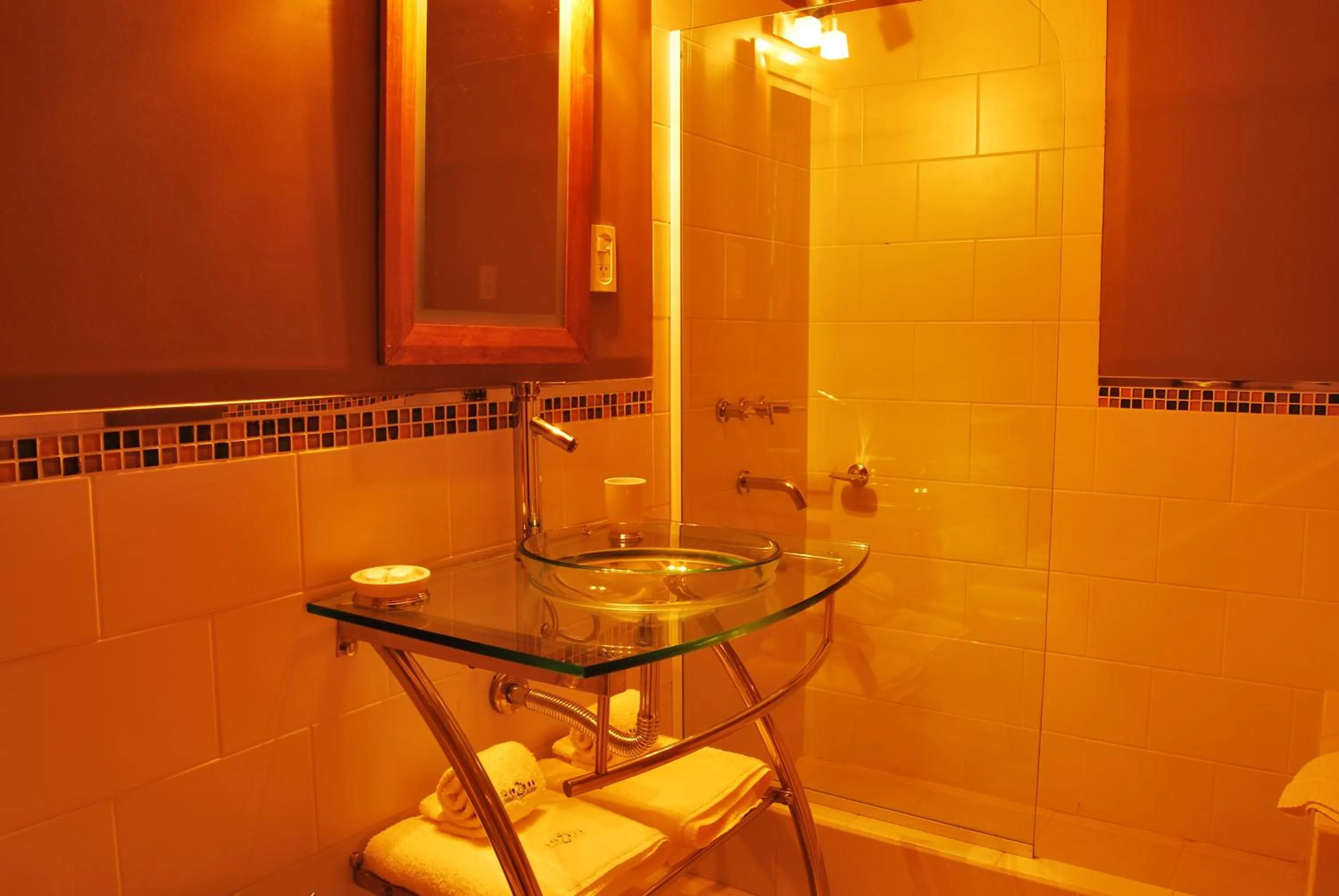 Bathroom in La Rozada Suites