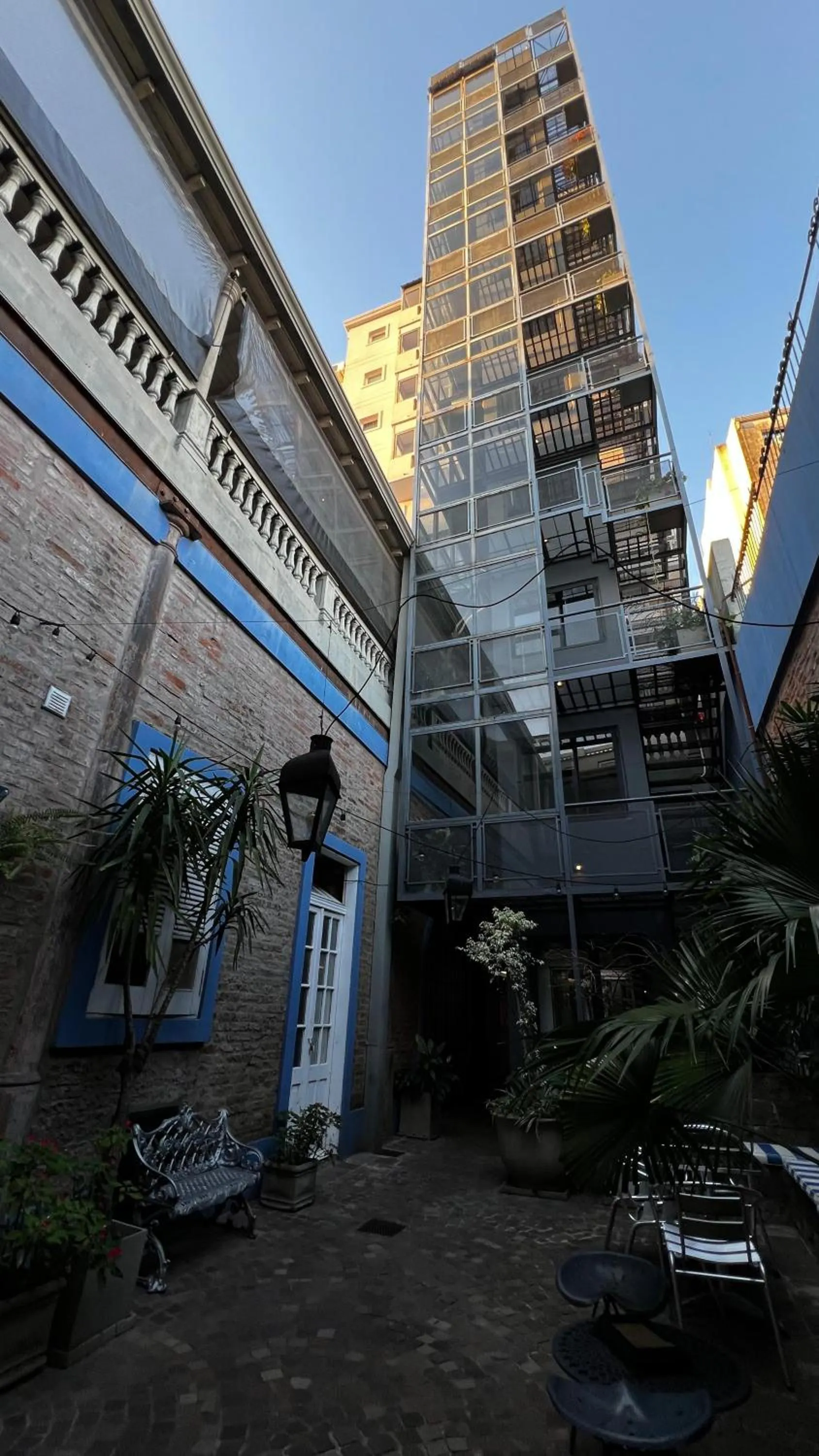 Property building in La Rozada Suites