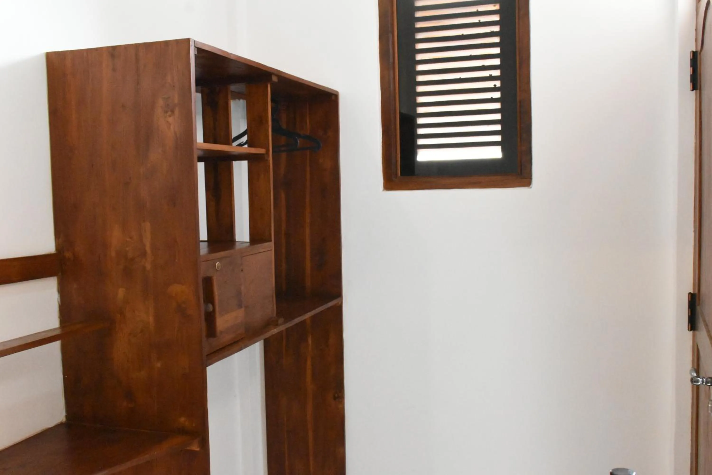 wardrobe in Green Hut Nature Resort