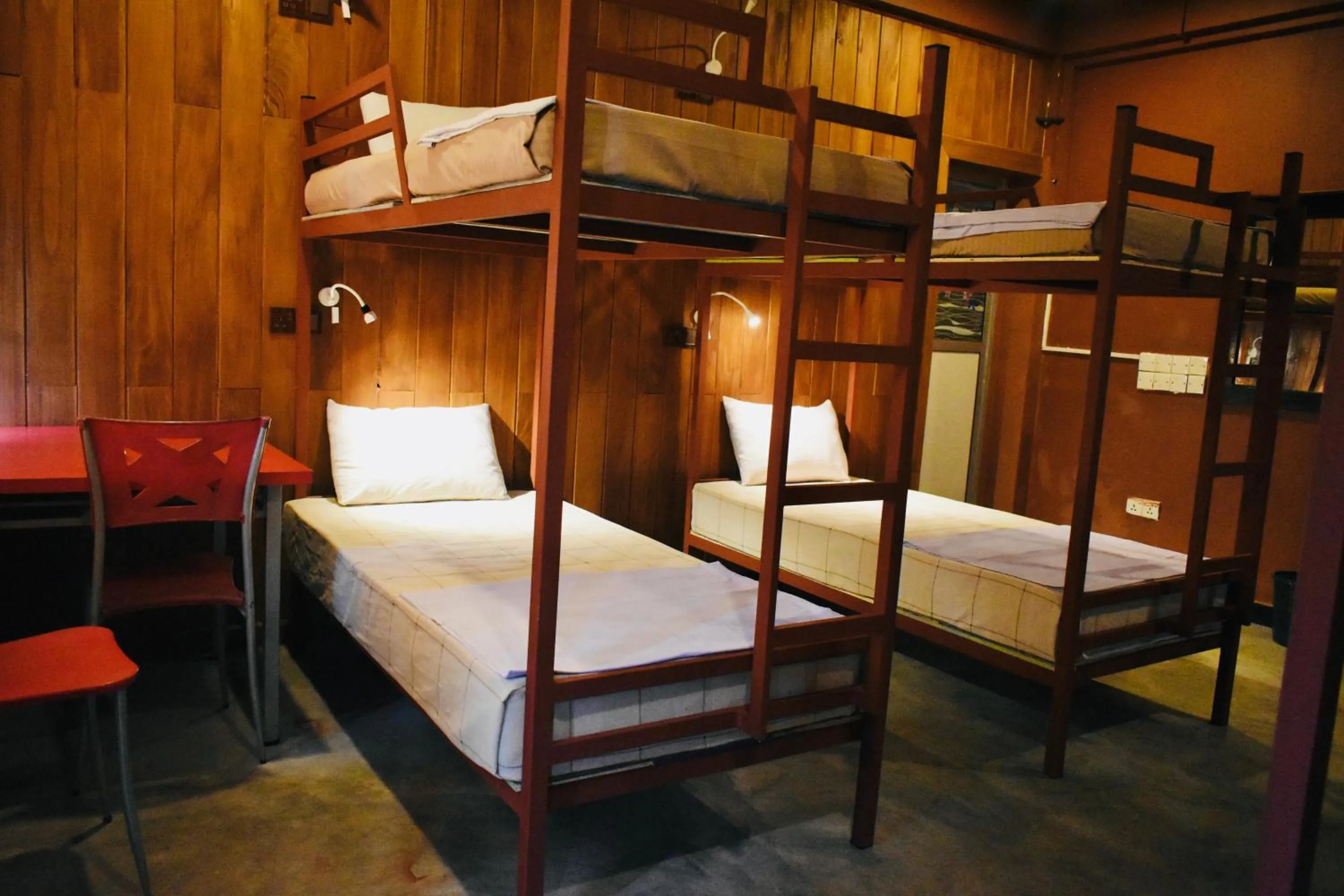 Photo of the whole room, Bed in Green Hut Nature Resort