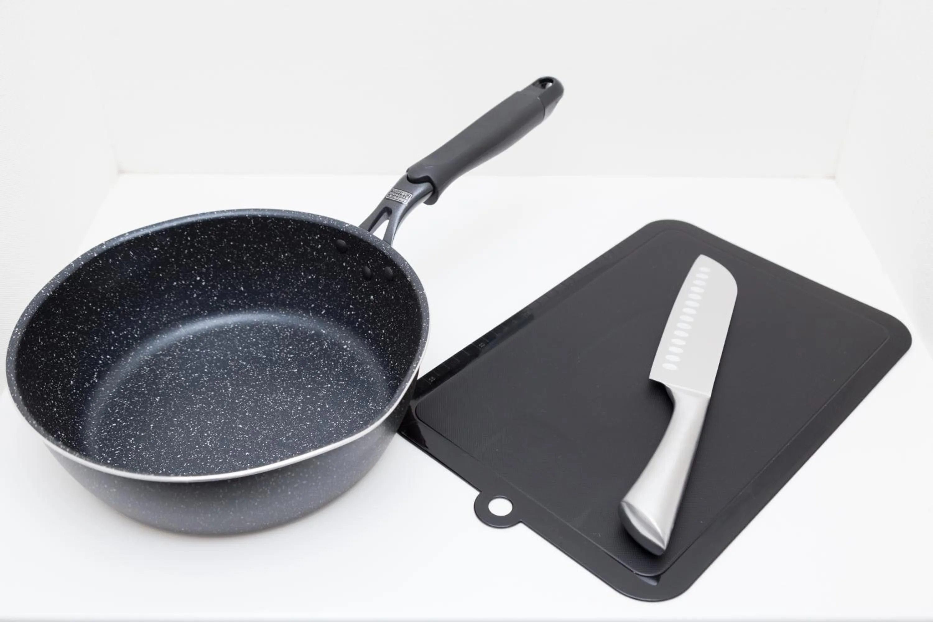 Kitchen or kitchenette in Residence Hotel Hakata 8