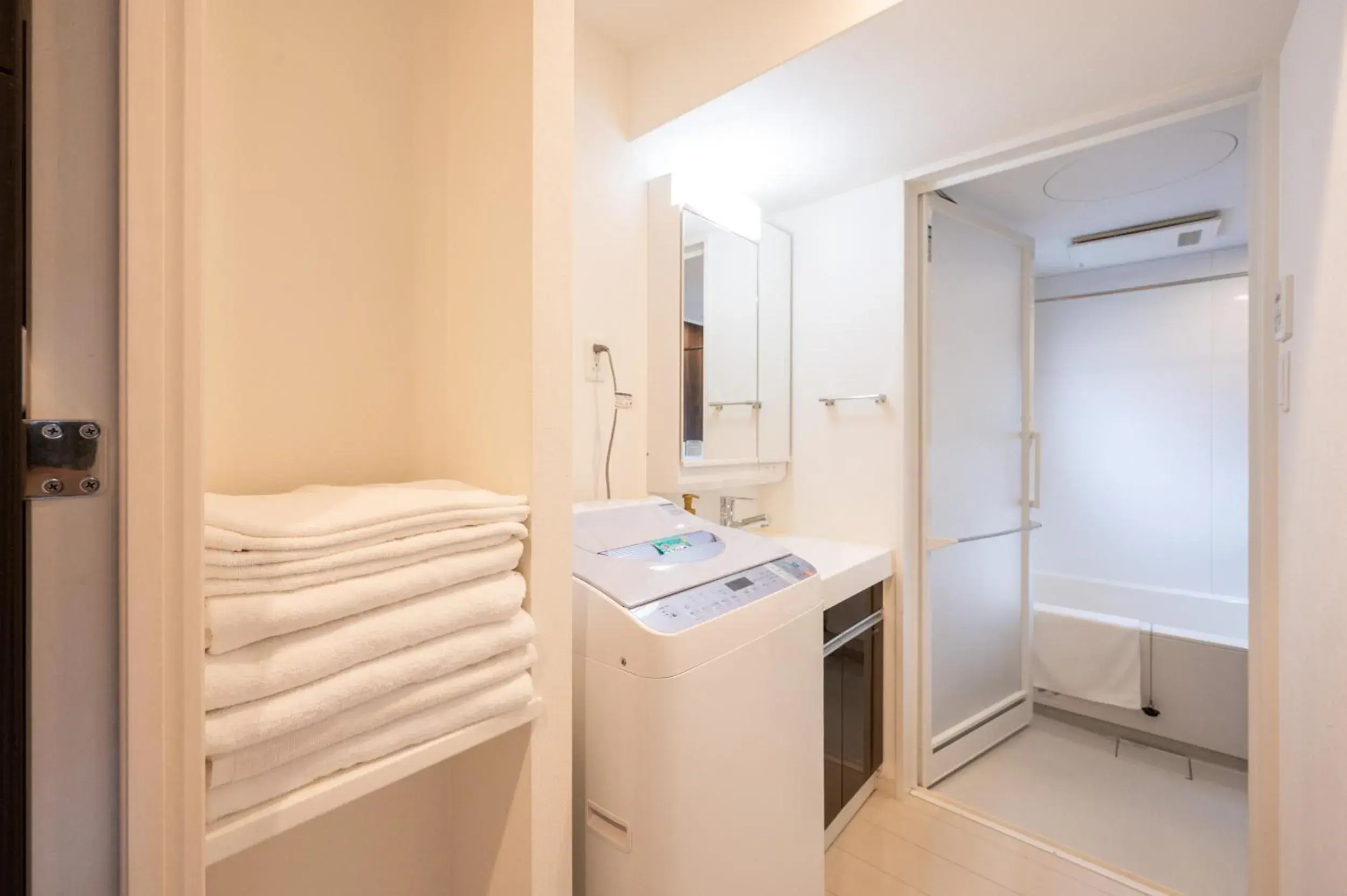 Bathroom in Residence Hotel Hakata 8 Bathroom in Residence Hotel Hakata 8