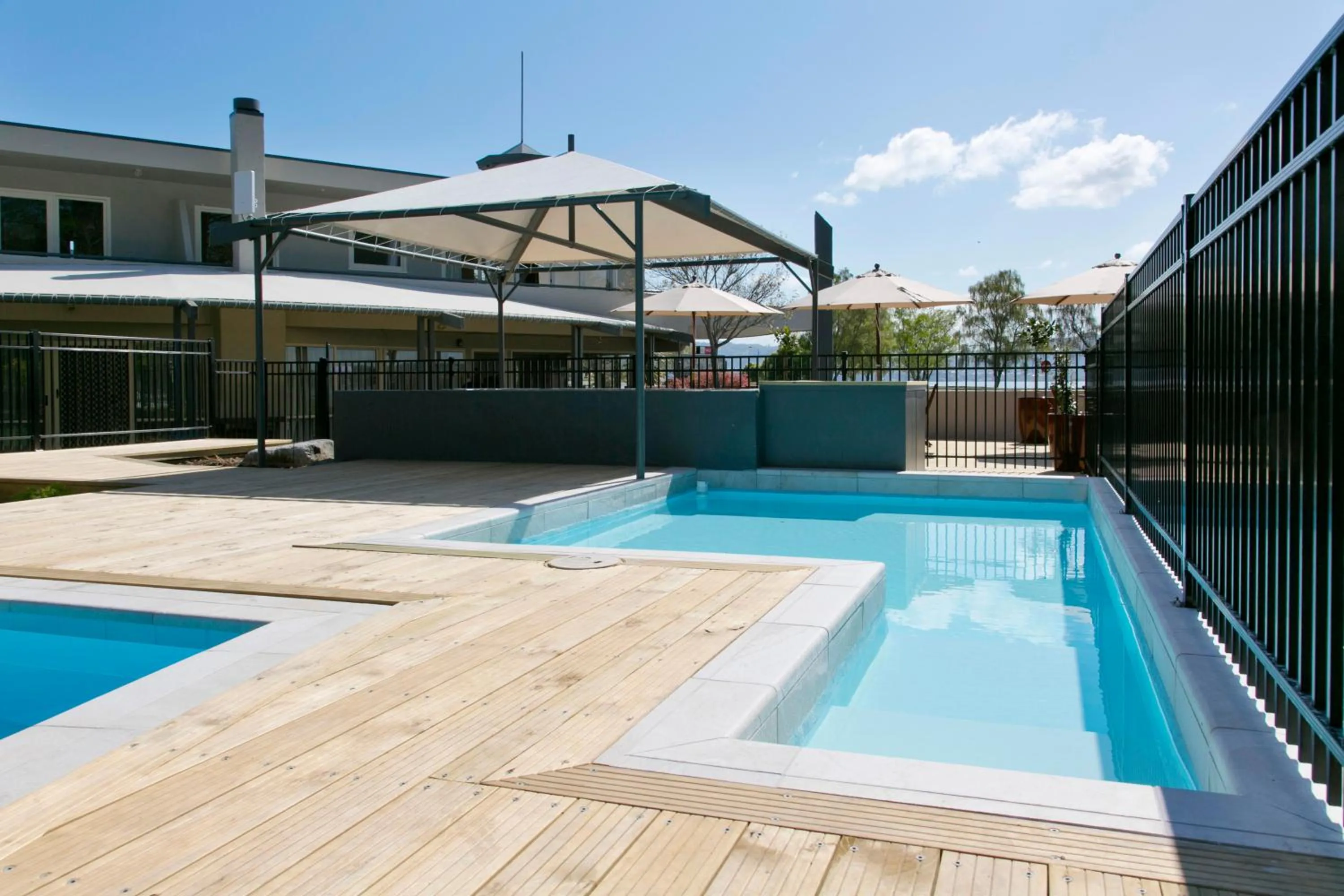 Swimming pool in Anchorage Resort Taupo NZ