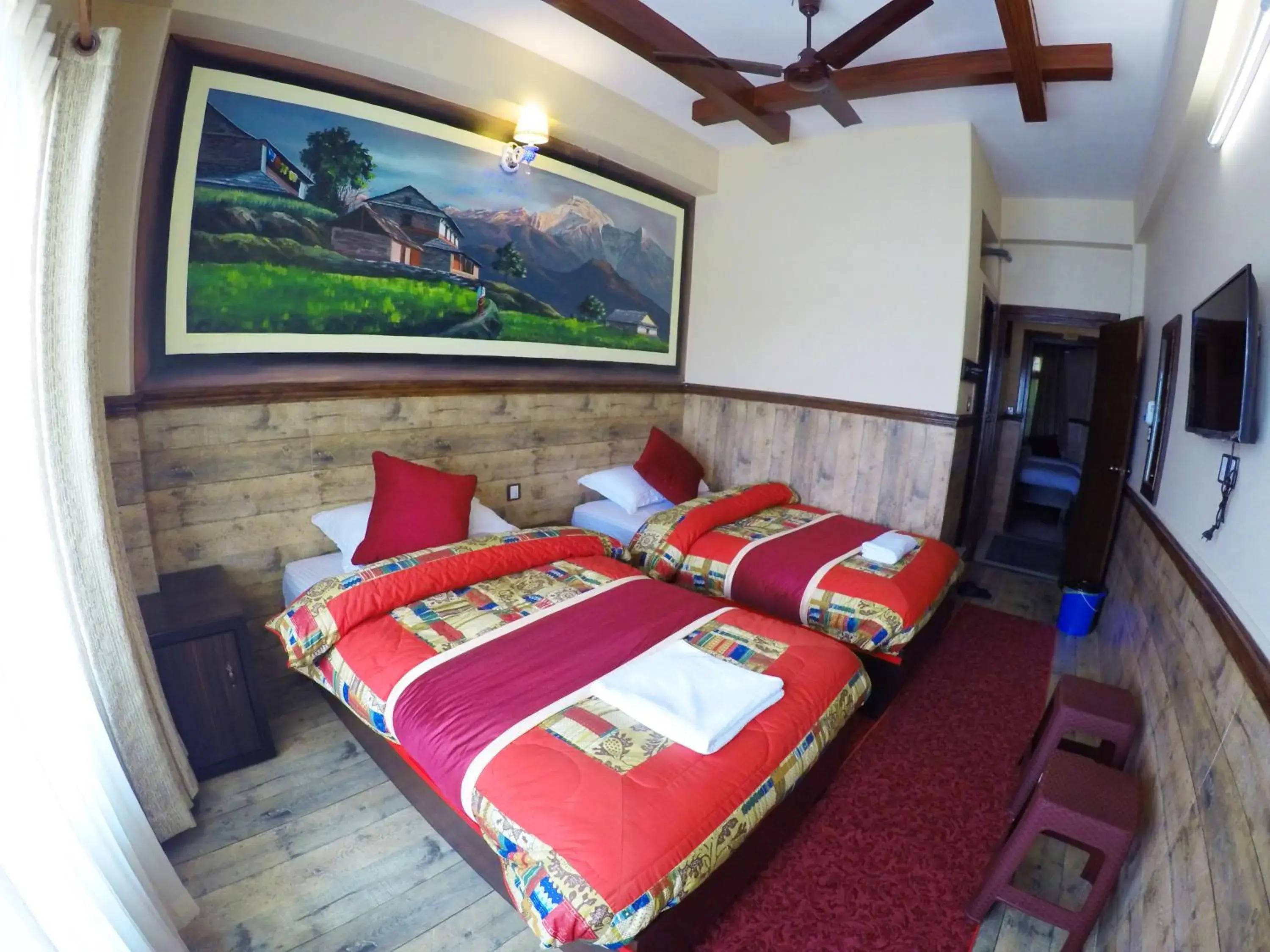 Twin Room with Lake View in Hotel Forest Lake Backpackers' Hostel Twin Room with Lake View in Hotel Forest Lake Backpackers' Hostel