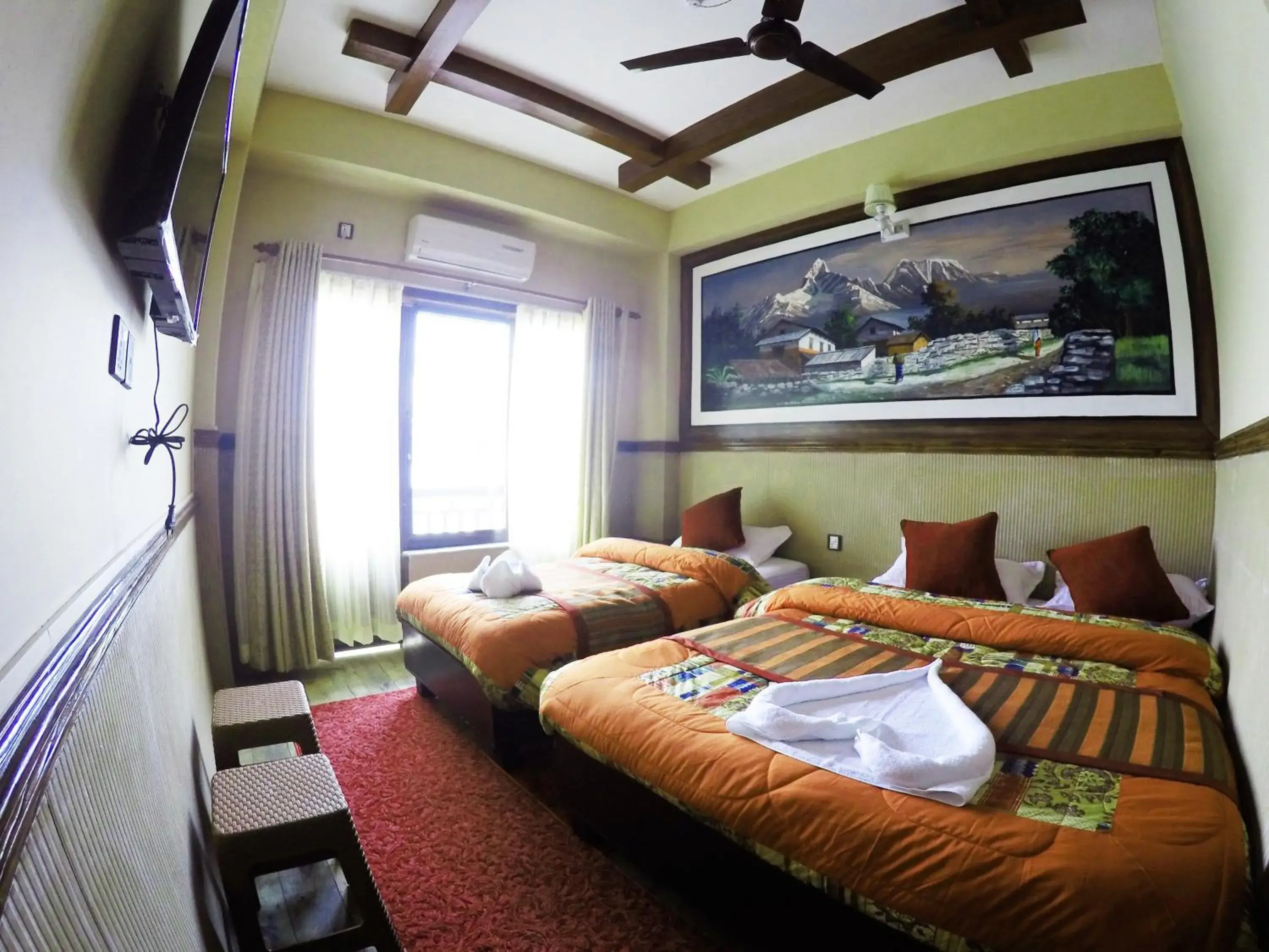 Twin Room with Lake View in Hotel Forest Lake Backpackers' Hostel Twin Room with Lake View in Hotel Forest Lake Backpackers' Hostel