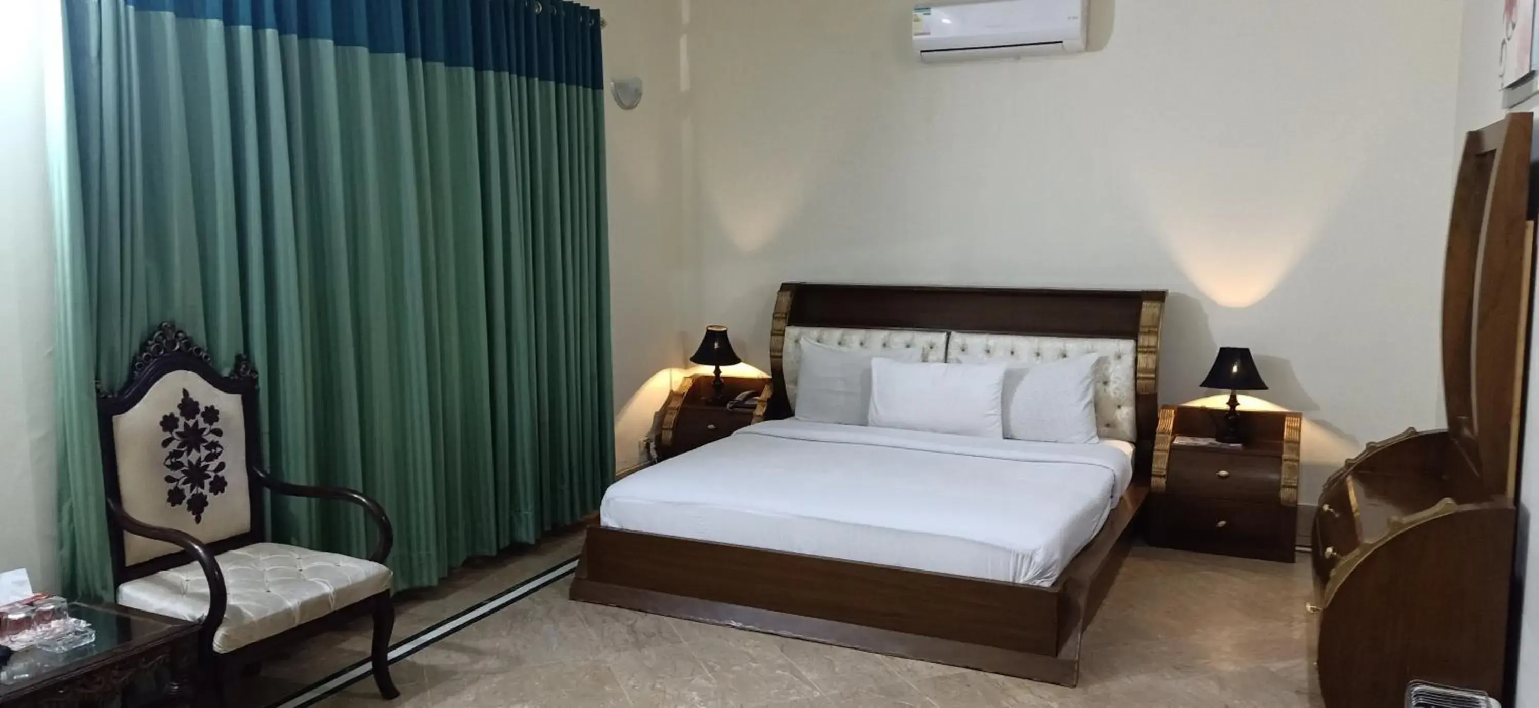Deluxe Double Room in Executive Galaxy Guest House Islamabad Deluxe Double Room in Executive Galaxy Guest House Islamabad
