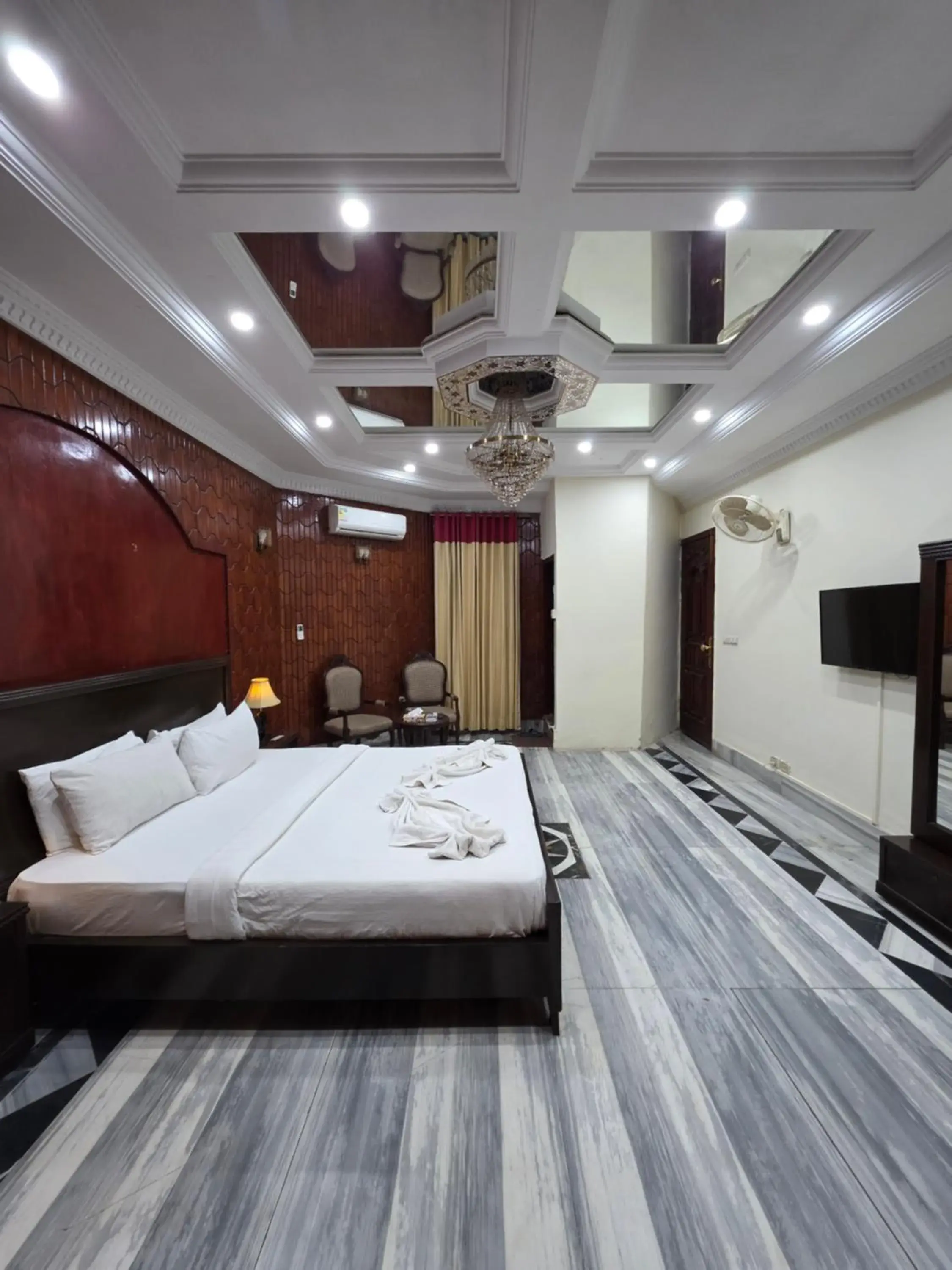 Budget Double Room in Executive Galaxy Guest House Islamabad Budget Double Room in Executive Galaxy Guest House Islamabad