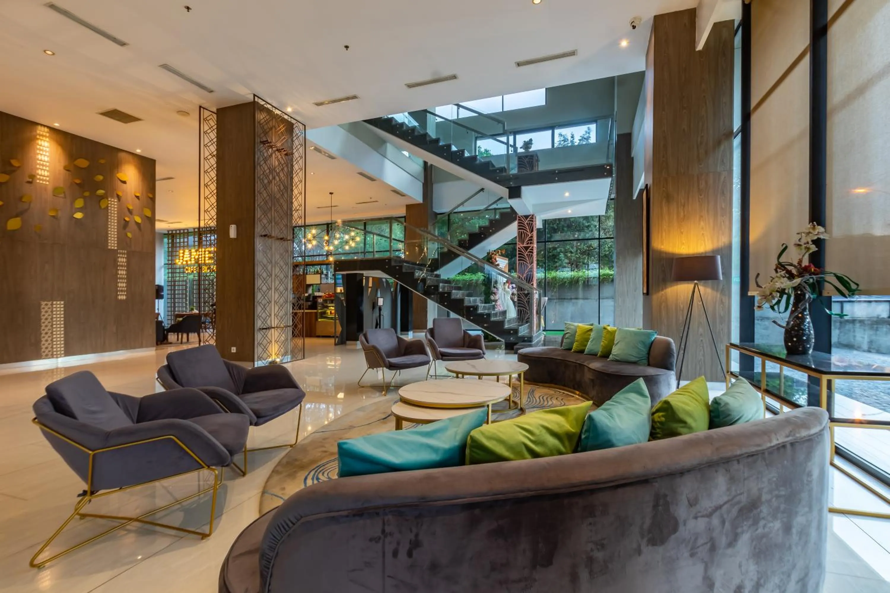 Lobby or reception in Hotel AYOLA Lippo Cikarang
