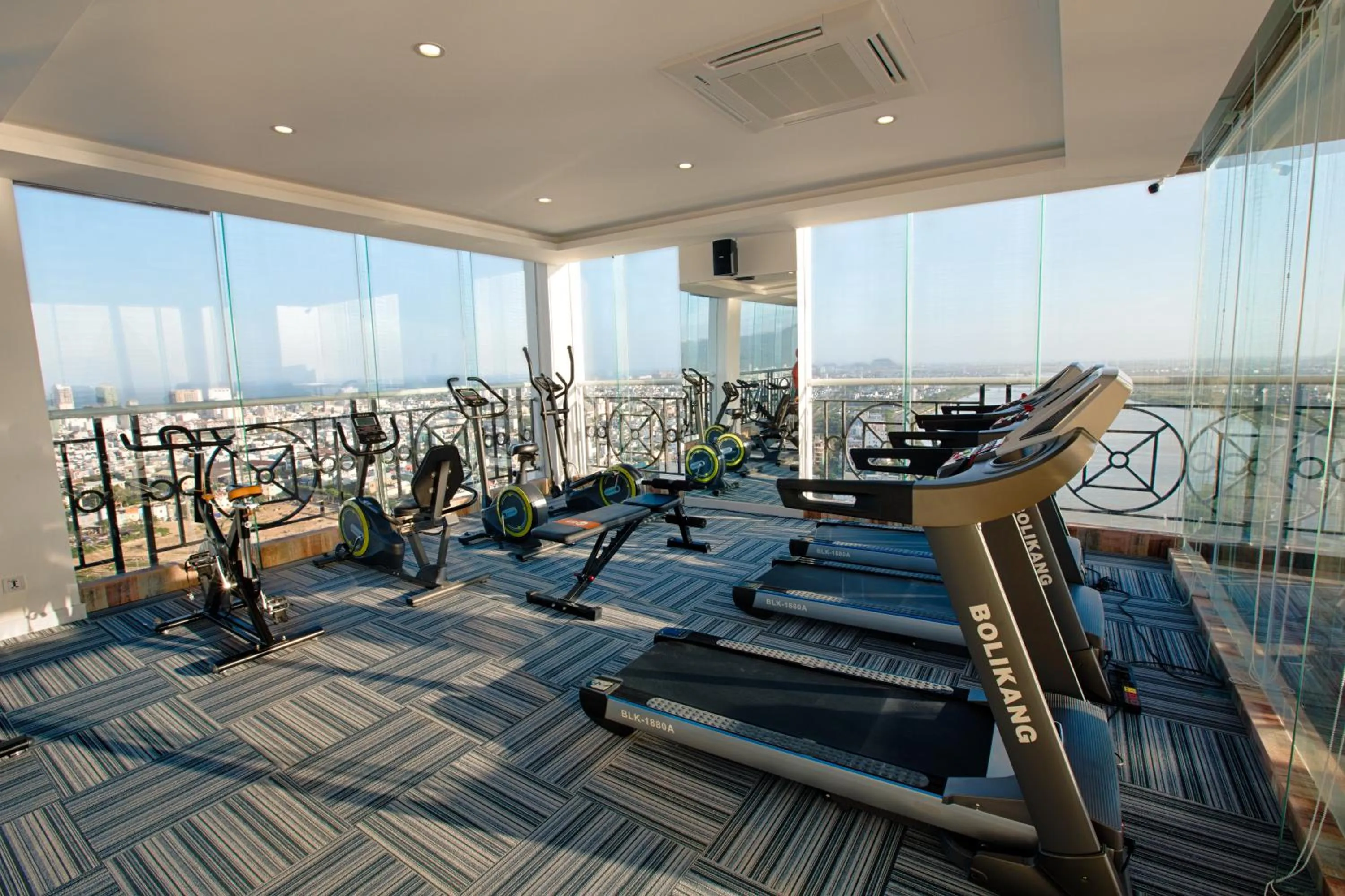 Fitness centre/facilities in Fivitel Da Nang