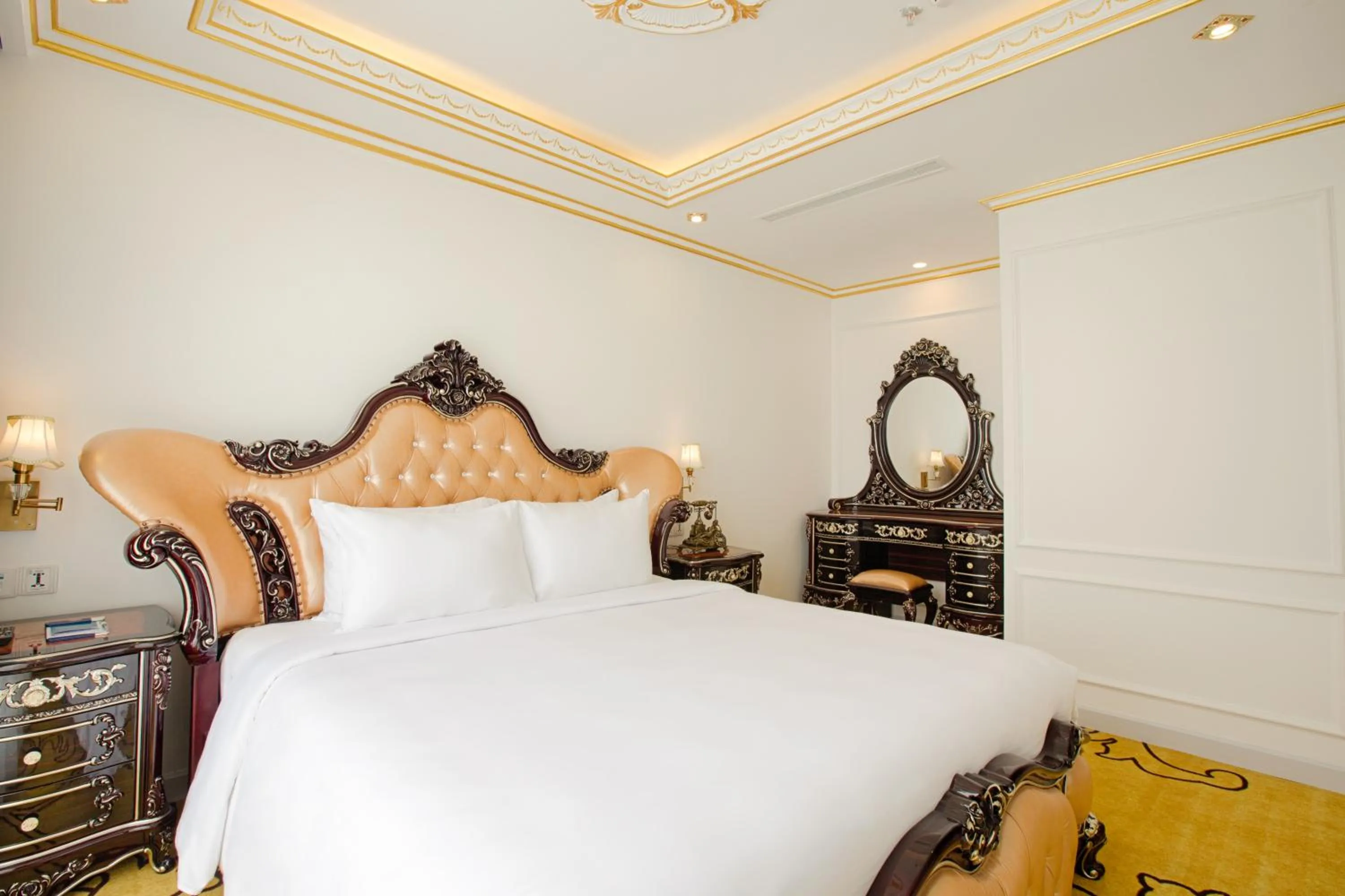 Balcony/Terrace, Bed in Fivitel Da Nang