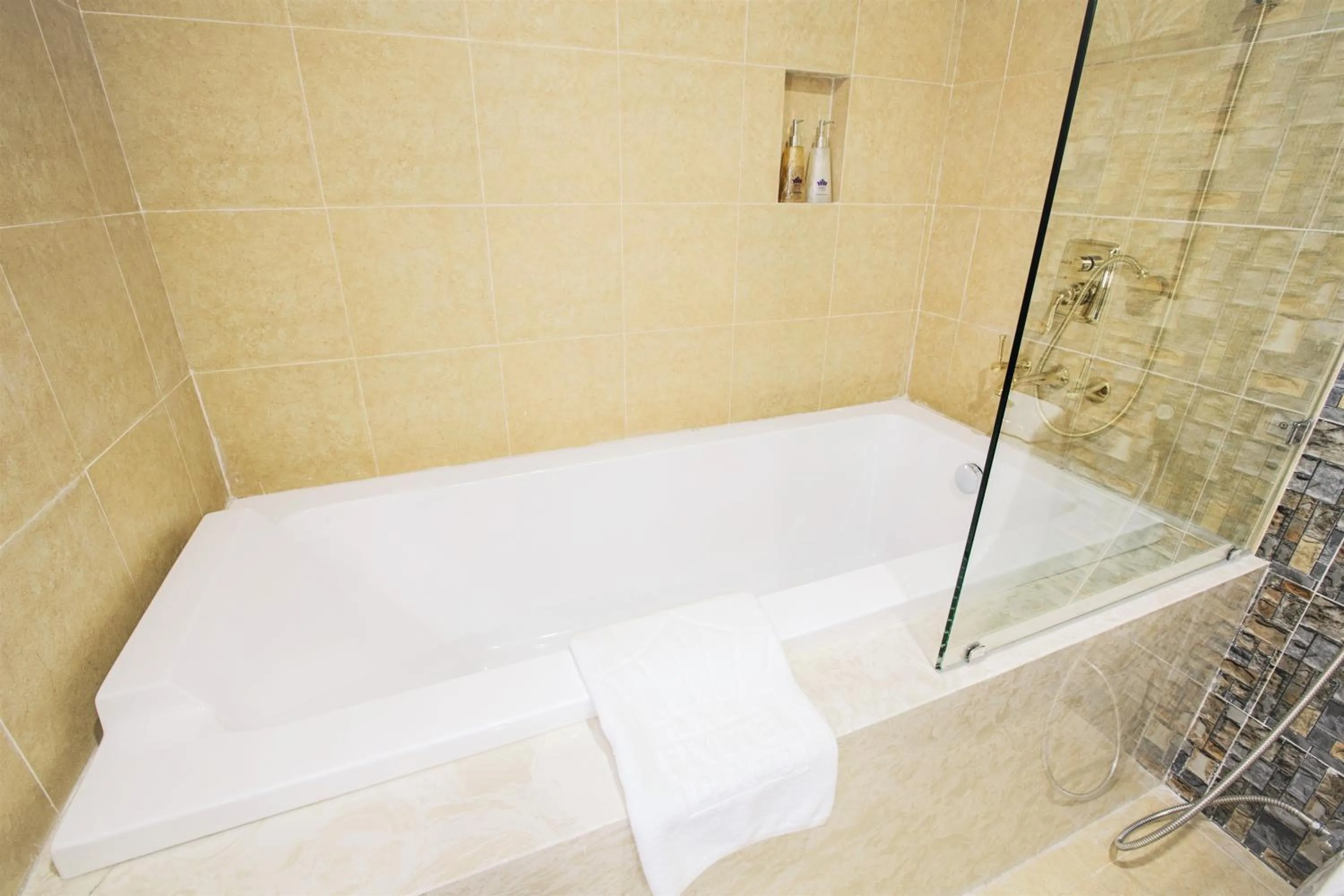 Bathroom in Fivitel Da Nang