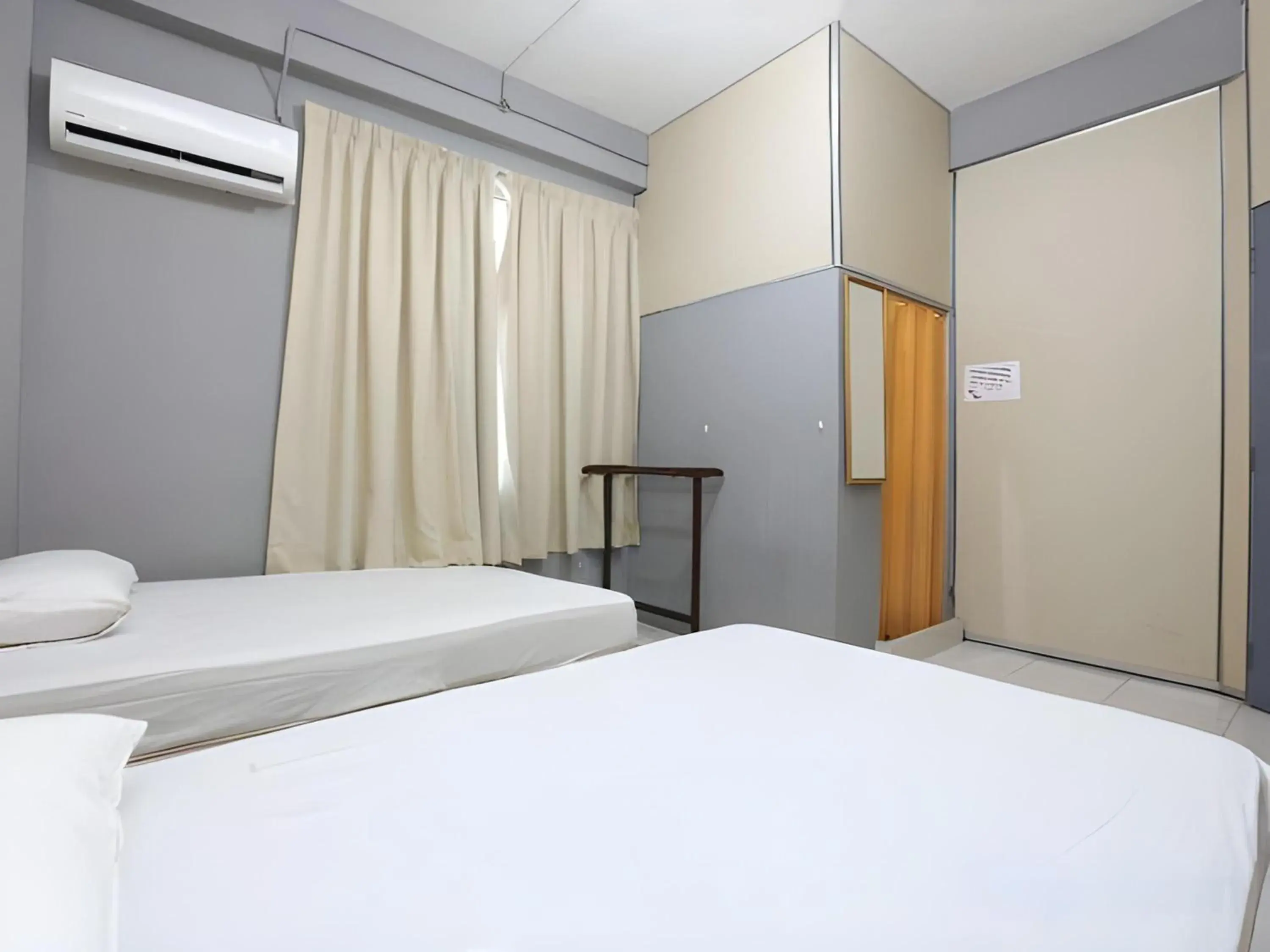 Photo of the whole room in SPOT ON 89796 D'noor Budget Inn Photo of the whole room in SPOT ON 89796 D'noor Budget Inn