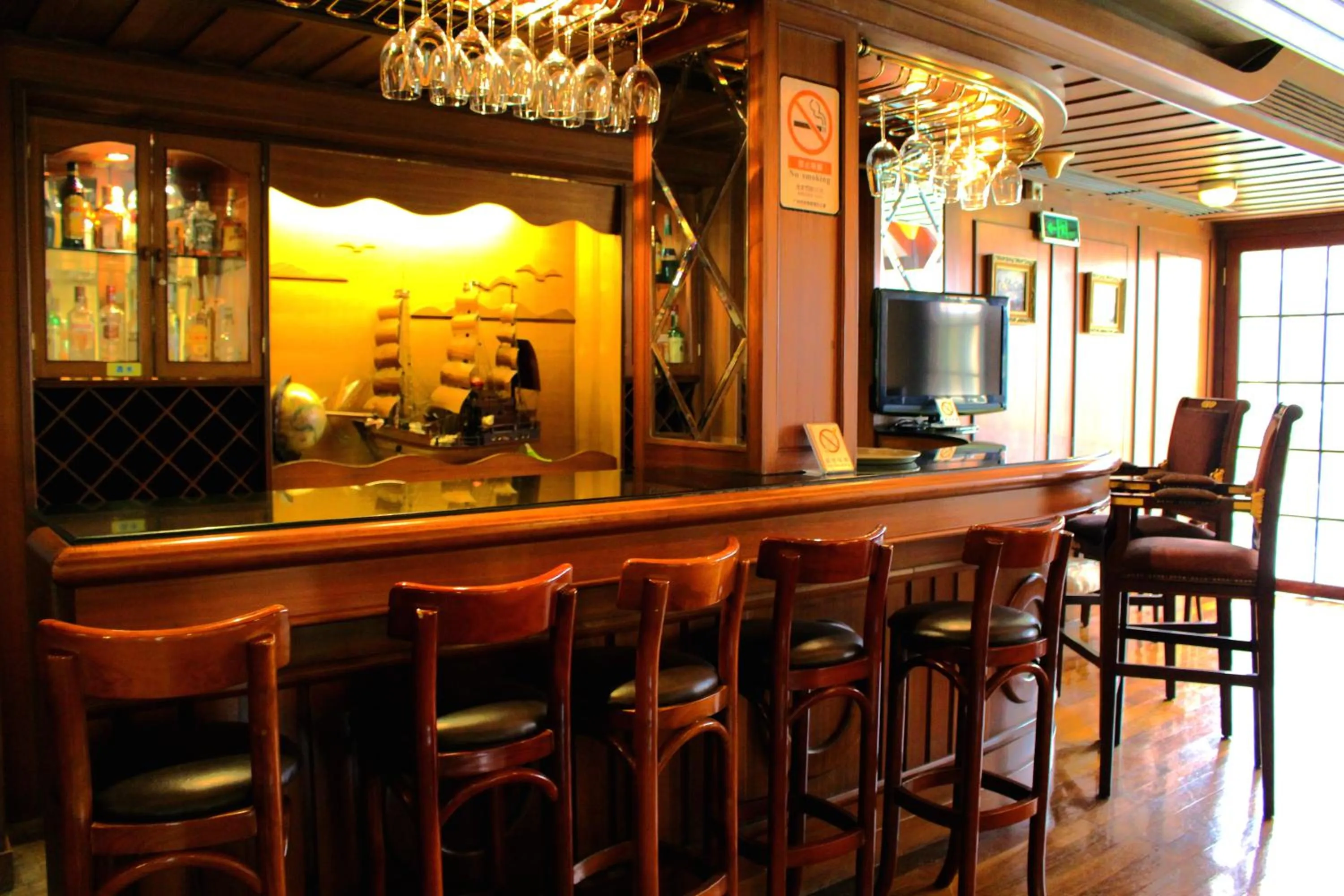 Lounge or bar in Panyu Hotel