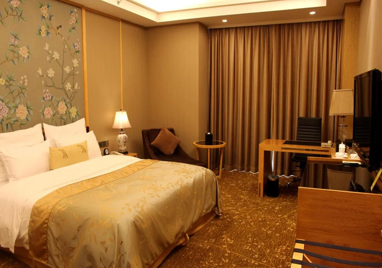 Bedroom, Bed in Panyu Hotel