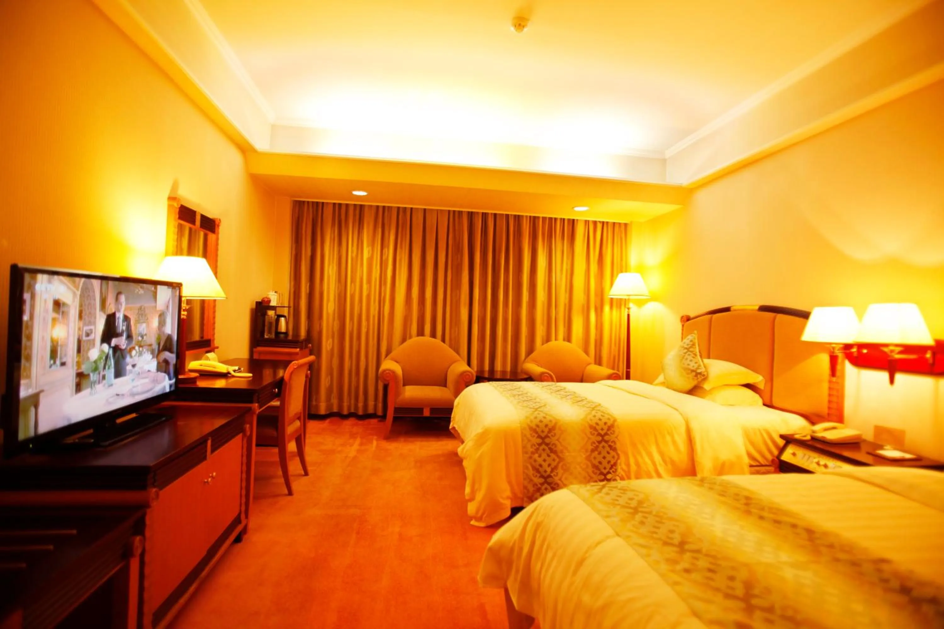 Bedroom, Bed in Panyu Hotel