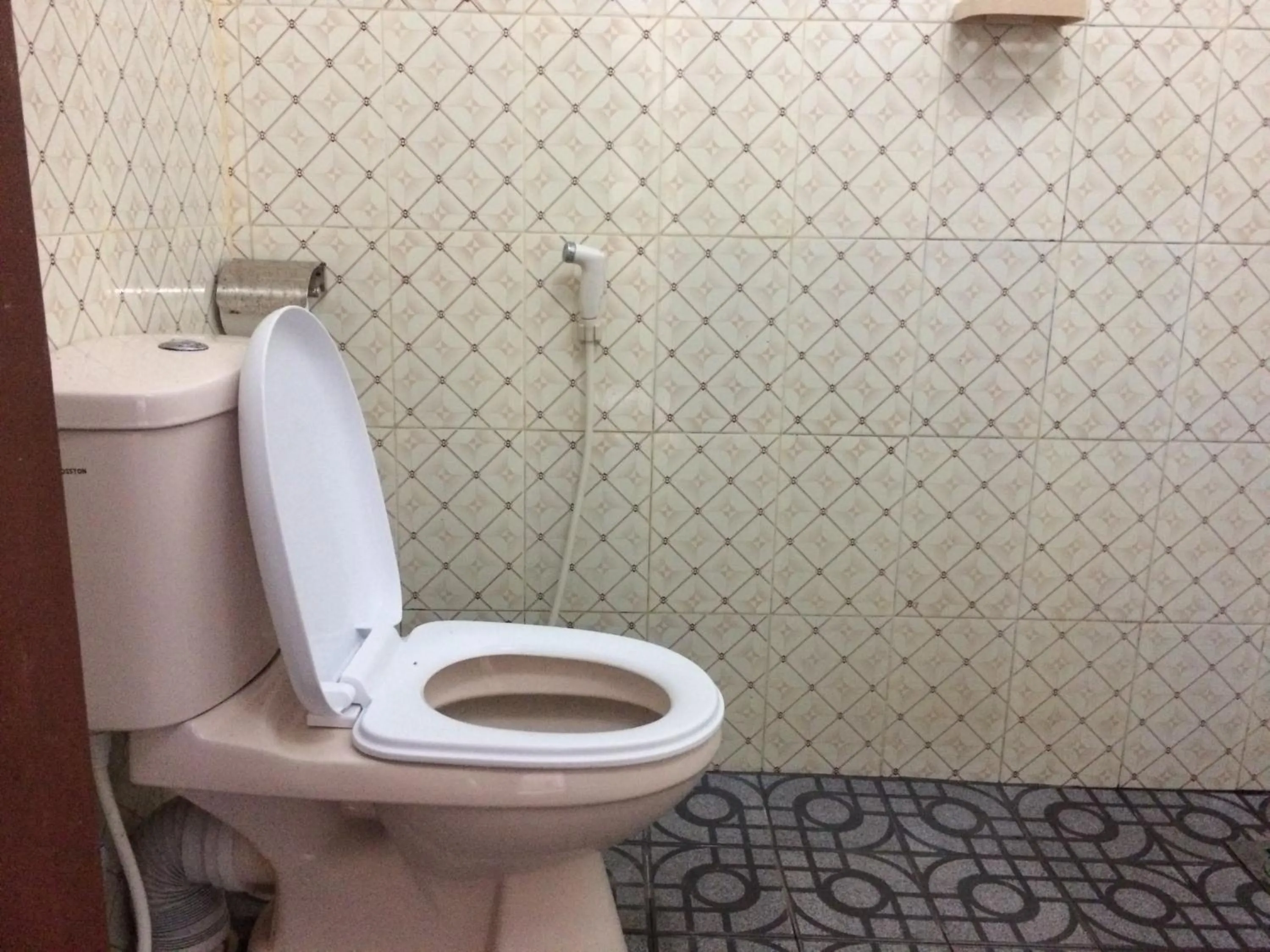 Bathroom in Nice Place Beach Hotel